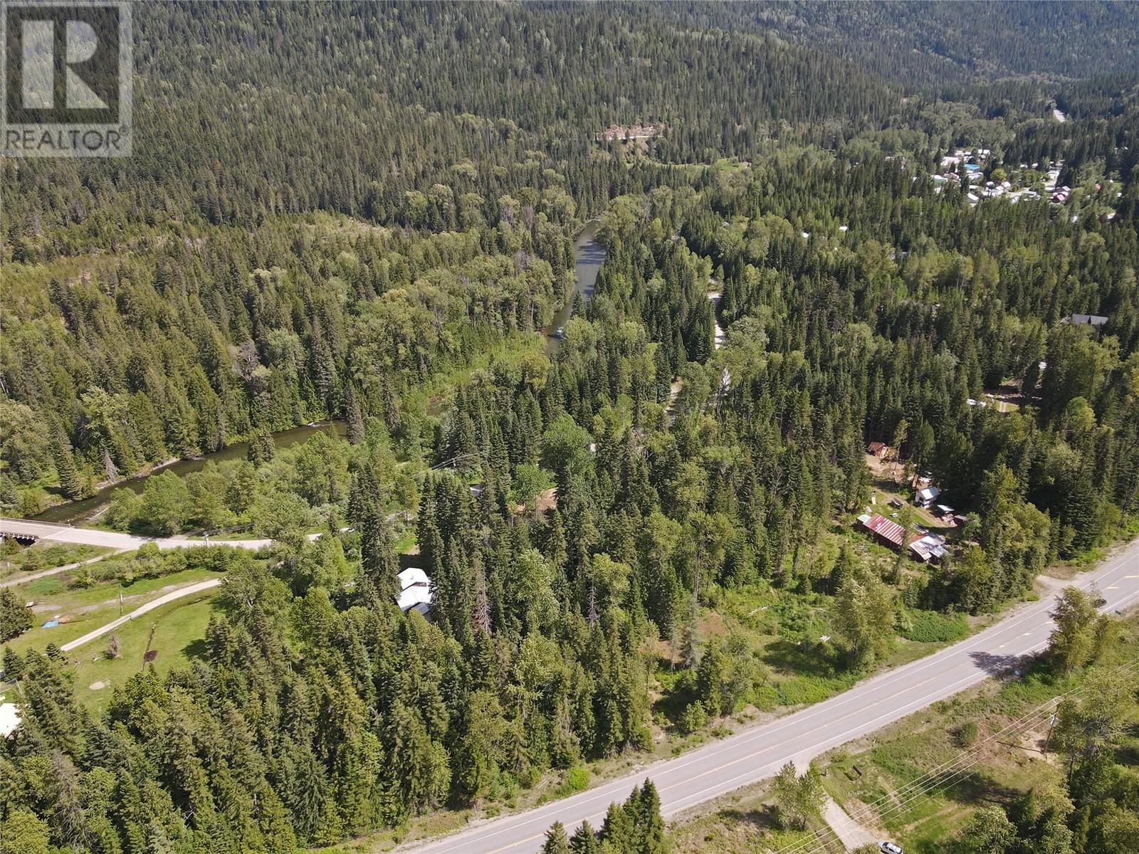 6610 6 Highway, Ymir, British Columbia  V0G 2K0 - Photo 39 - 10349047