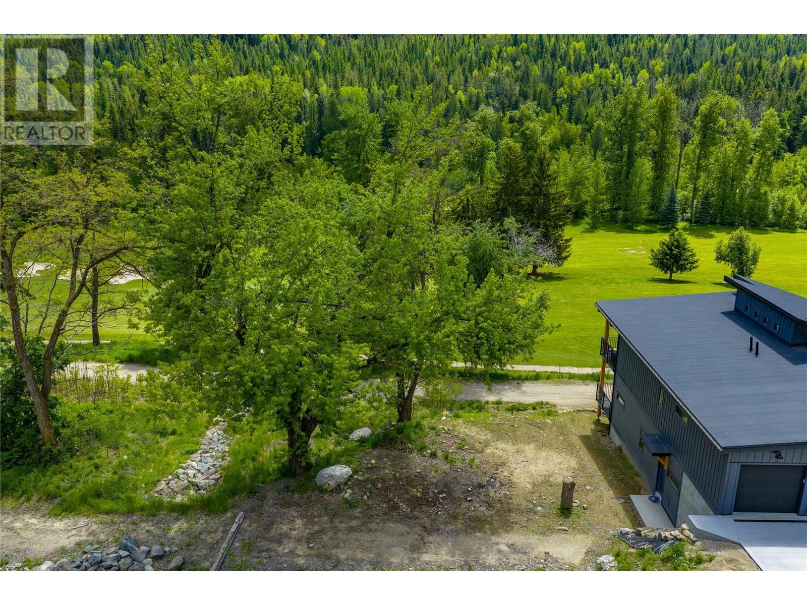 453 Copper Road, Rossland, British Columbia  V0G 1Y0 - Photo 1 - 10349902