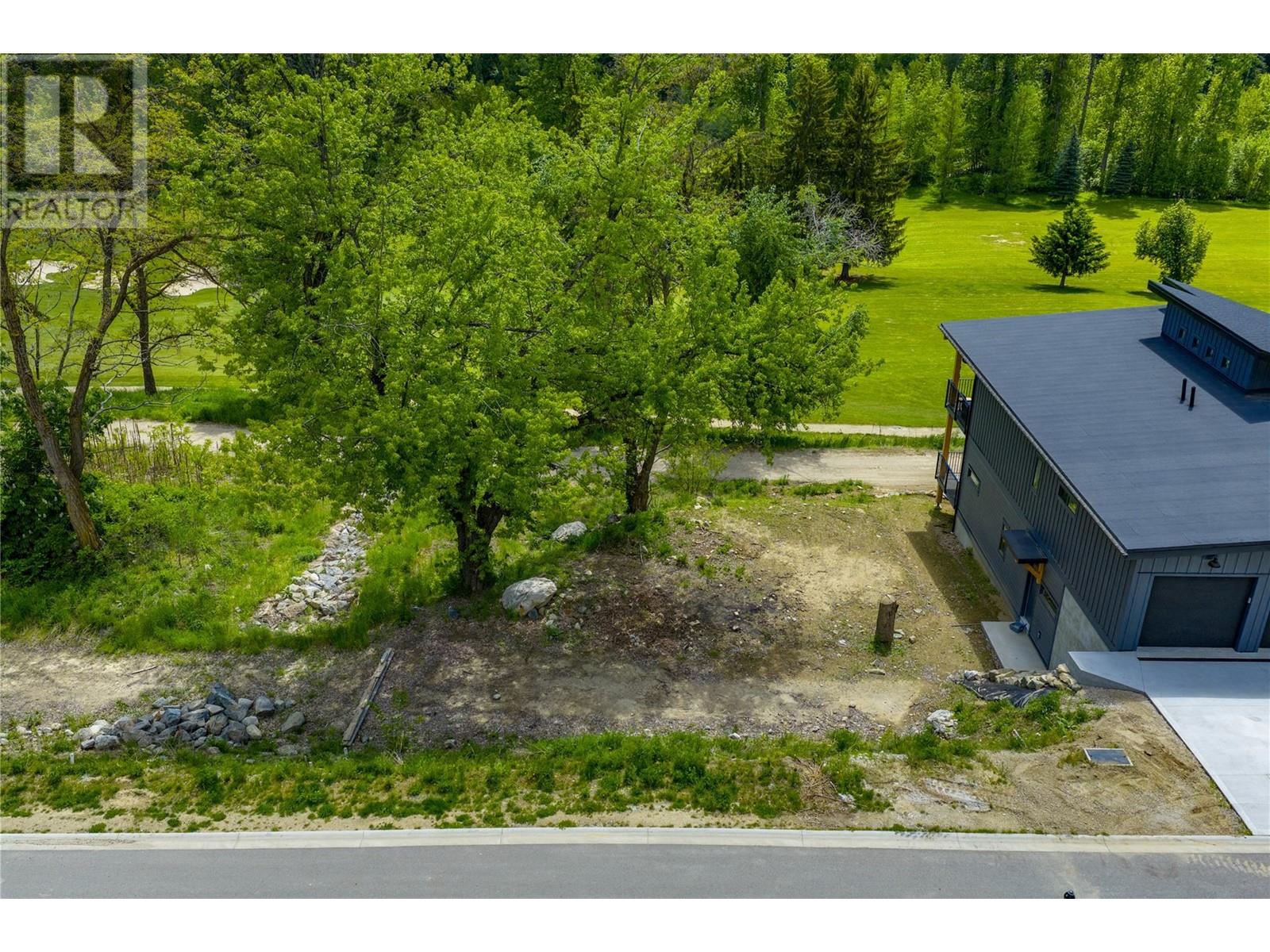 453 Copper Road, Rossland, British Columbia  V0G 1Y0 - Photo 2 - 10349902