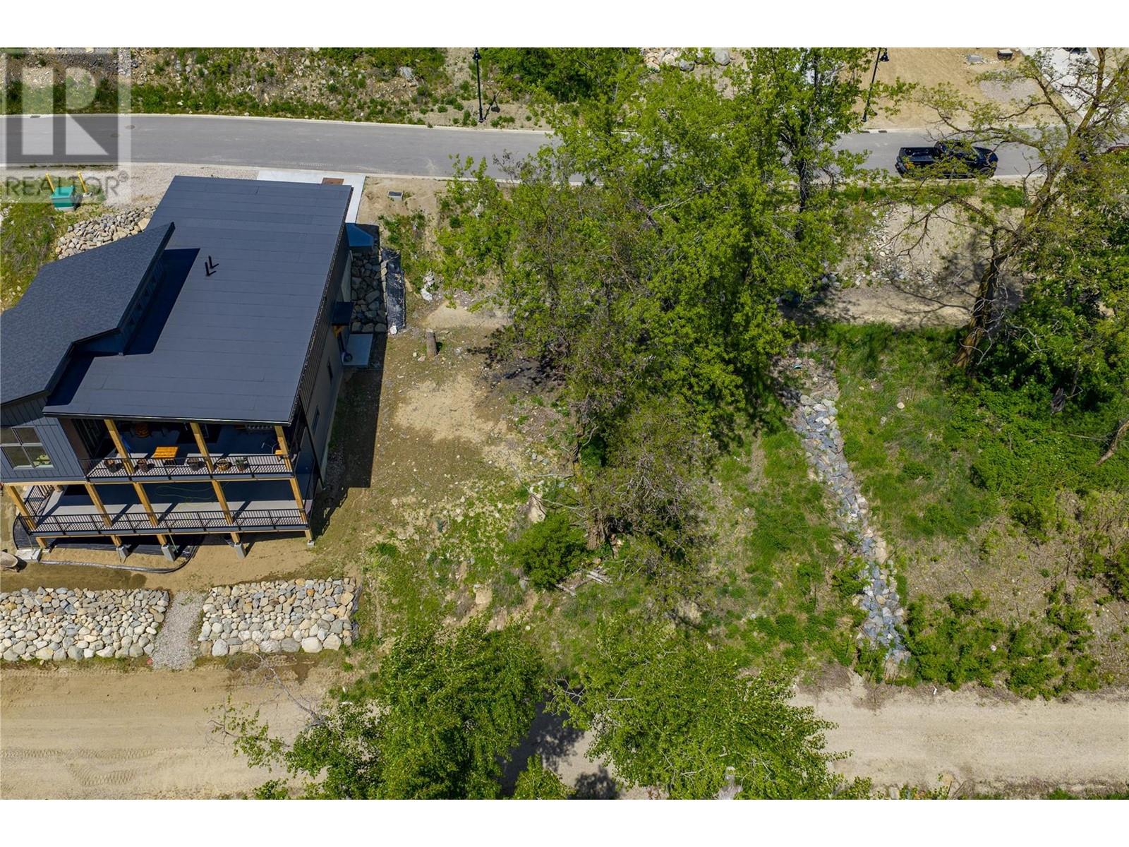 453 Copper Road, Rossland, British Columbia  V0G 1Y0 - Photo 21 - 10349902