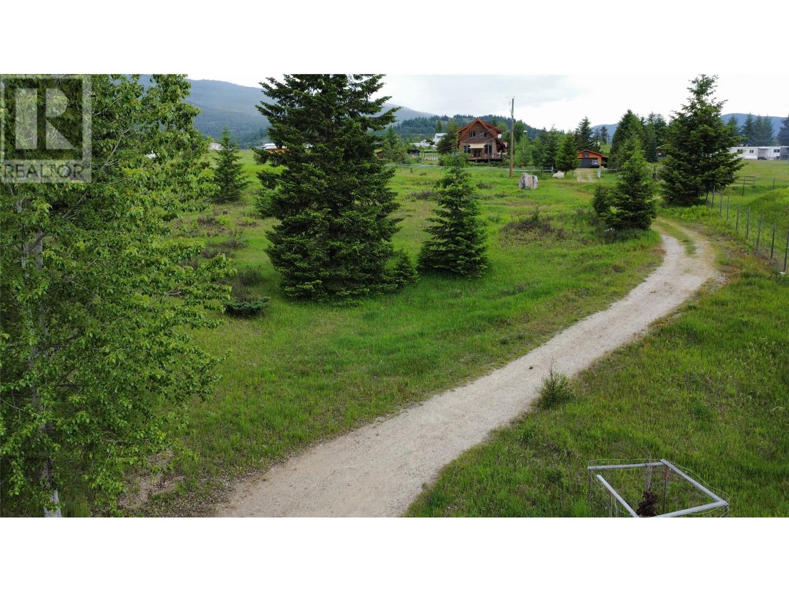 3688 Mckenzie Road, Krestova, British Columbia  V0G 1H2 - Photo 7 - 10350171