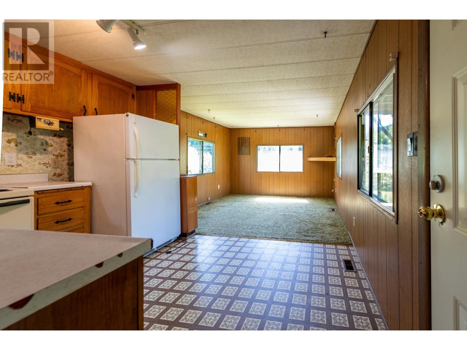 7604 1st Avenue, Ymir, British Columbia  V0G 2K0 - Photo 19 - 10349865