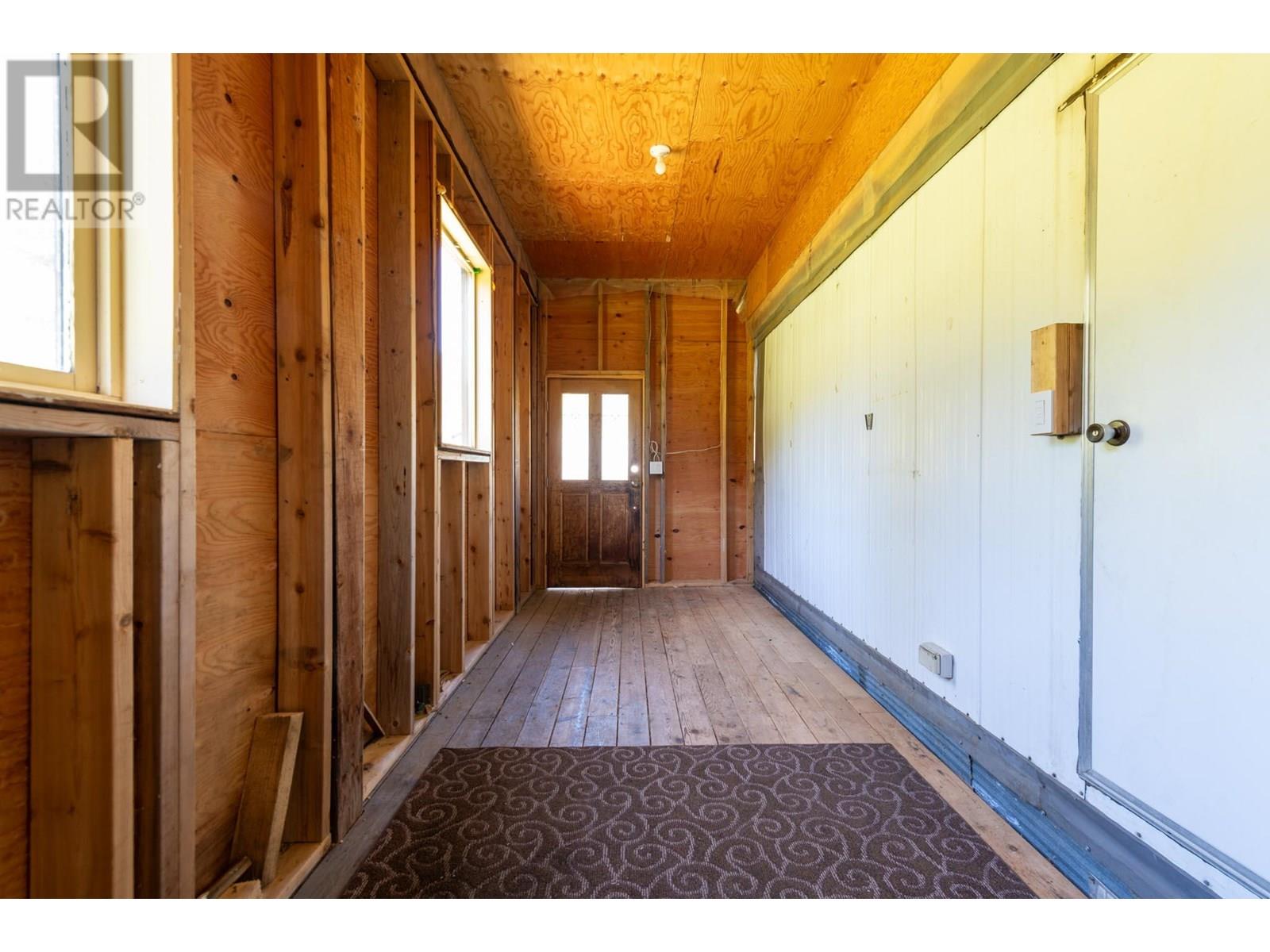 7604 1st Avenue, Ymir, British Columbia  V0G 2K0 - Photo 34 - 10349865