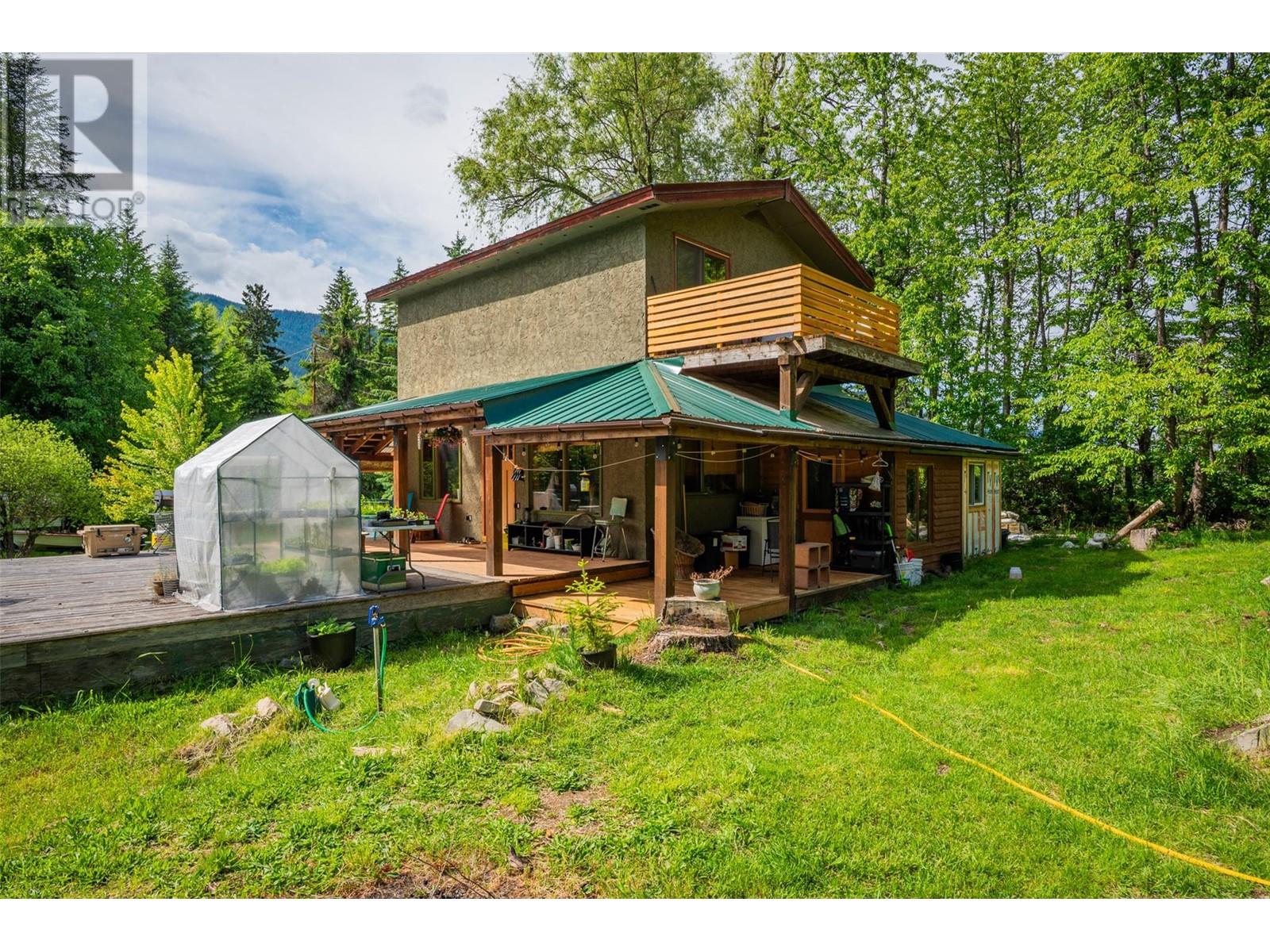7010 Perrys Cemetary Road, Winlaw, British Columbia  V0G 2J0 - Photo 3 - 10350136