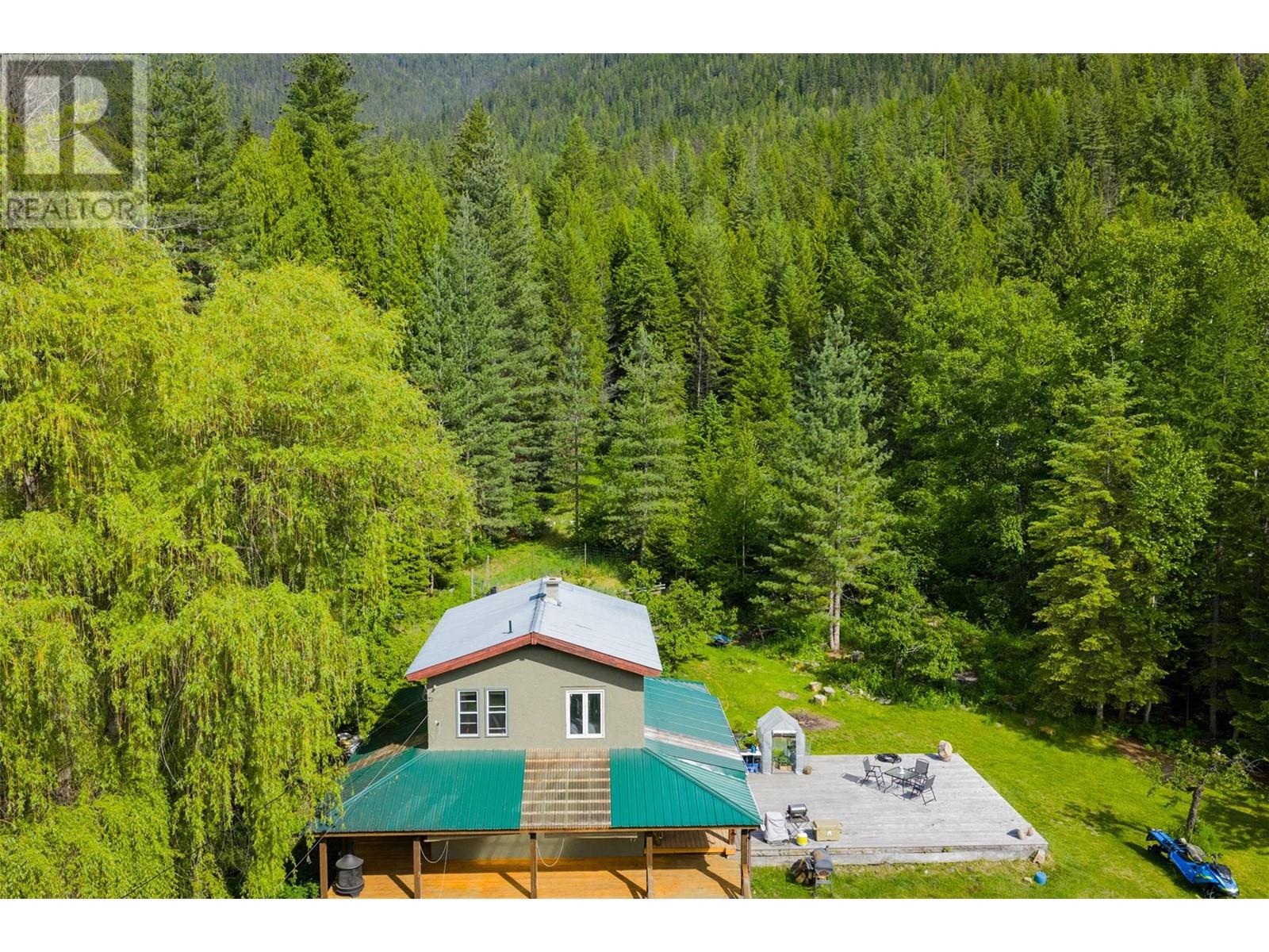 7010 Perrys Cemetary Road, Winlaw, British Columbia  V0G 2J0 - Photo 33 - 10350136