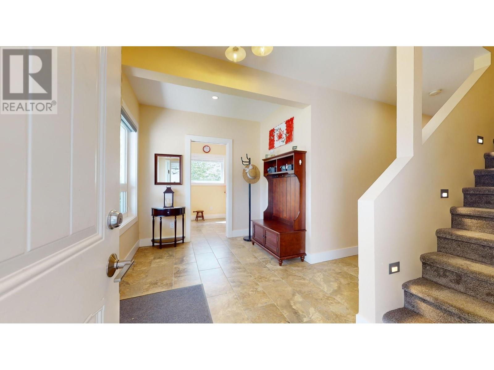 2475 Colin Crescent, Trail, British Columbia  V1R 4T4 - Photo 22 - 10350212