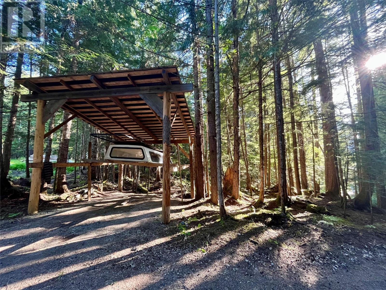 769 Beech Road, Nakusp, British Columbia  V0G 1R1 - Photo 18 - 10349896