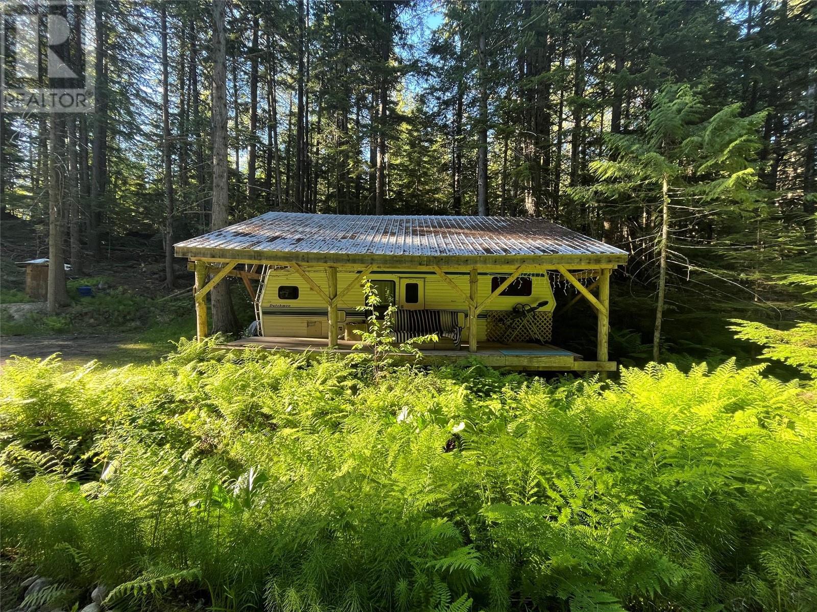 769 Beech Road, Nakusp, British Columbia  V0G 1R1 - Photo 9 - 10349896