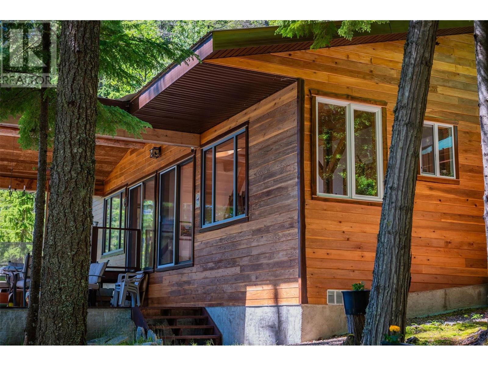 9557 Slocan Lake, Slocan, British Columbia  V0G 2C0 - Photo 13 - 10348772