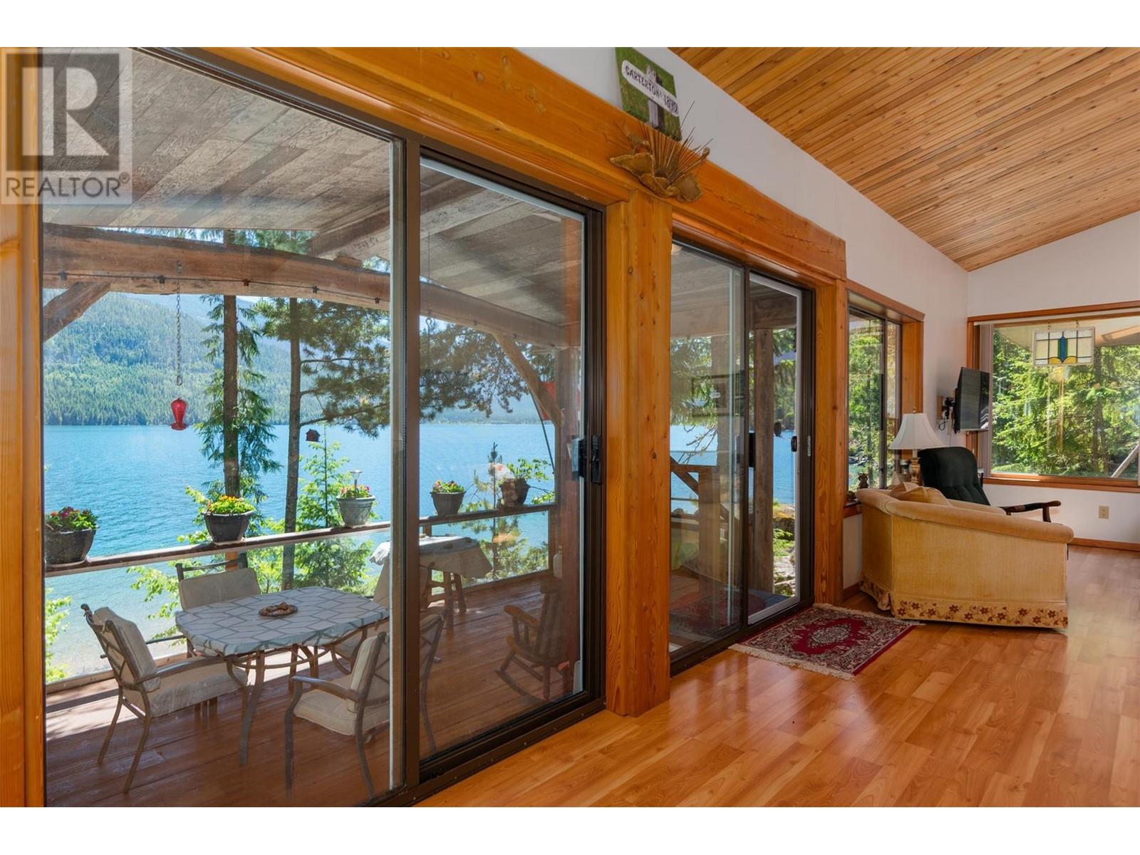 9557 Slocan Lake, Slocan, British Columbia  V0G 2C0 - Photo 21 - 10348772