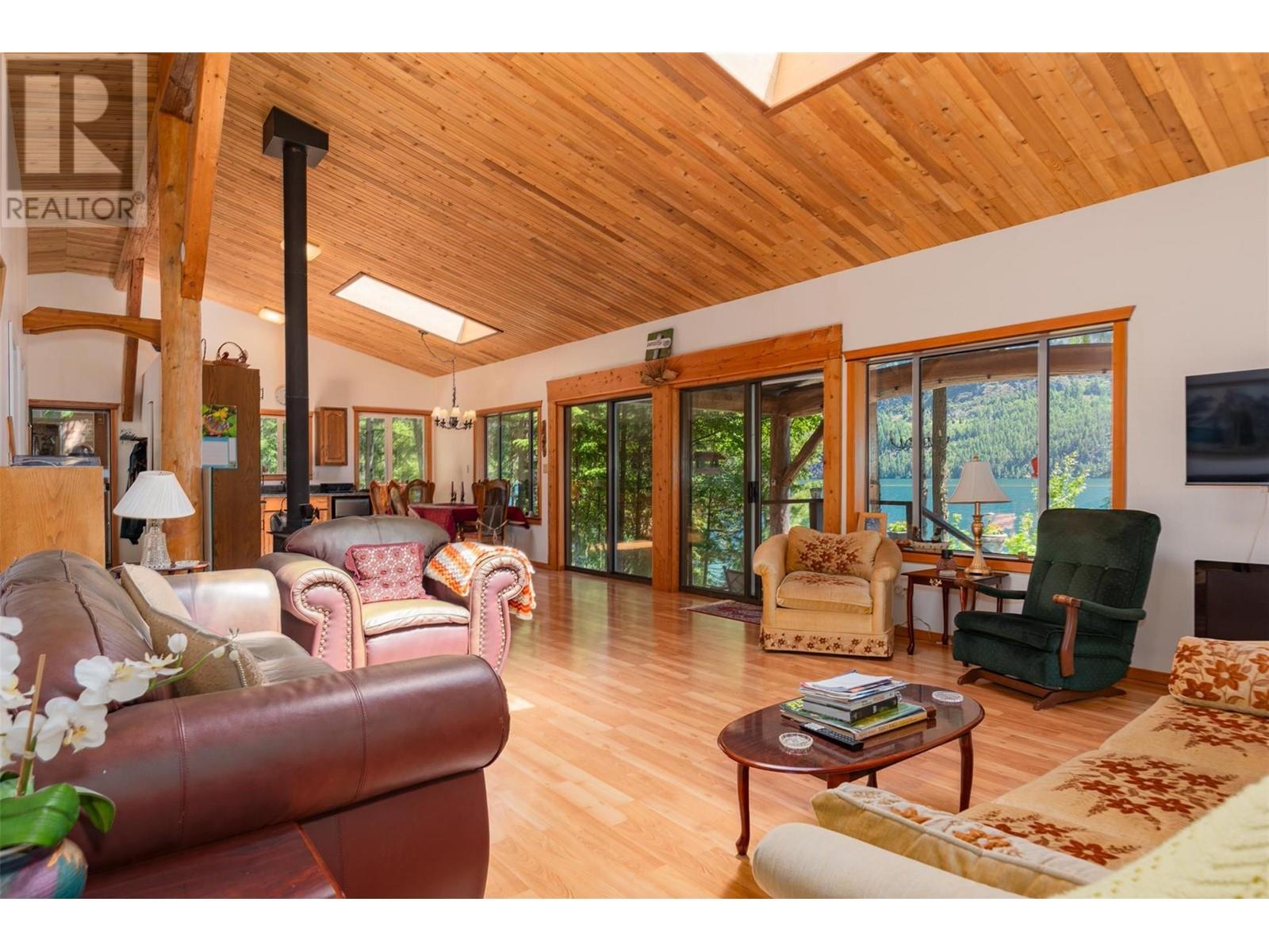 9557 Slocan Lake, Slocan, British Columbia  V0G 2C0 - Photo 28 - 10348772