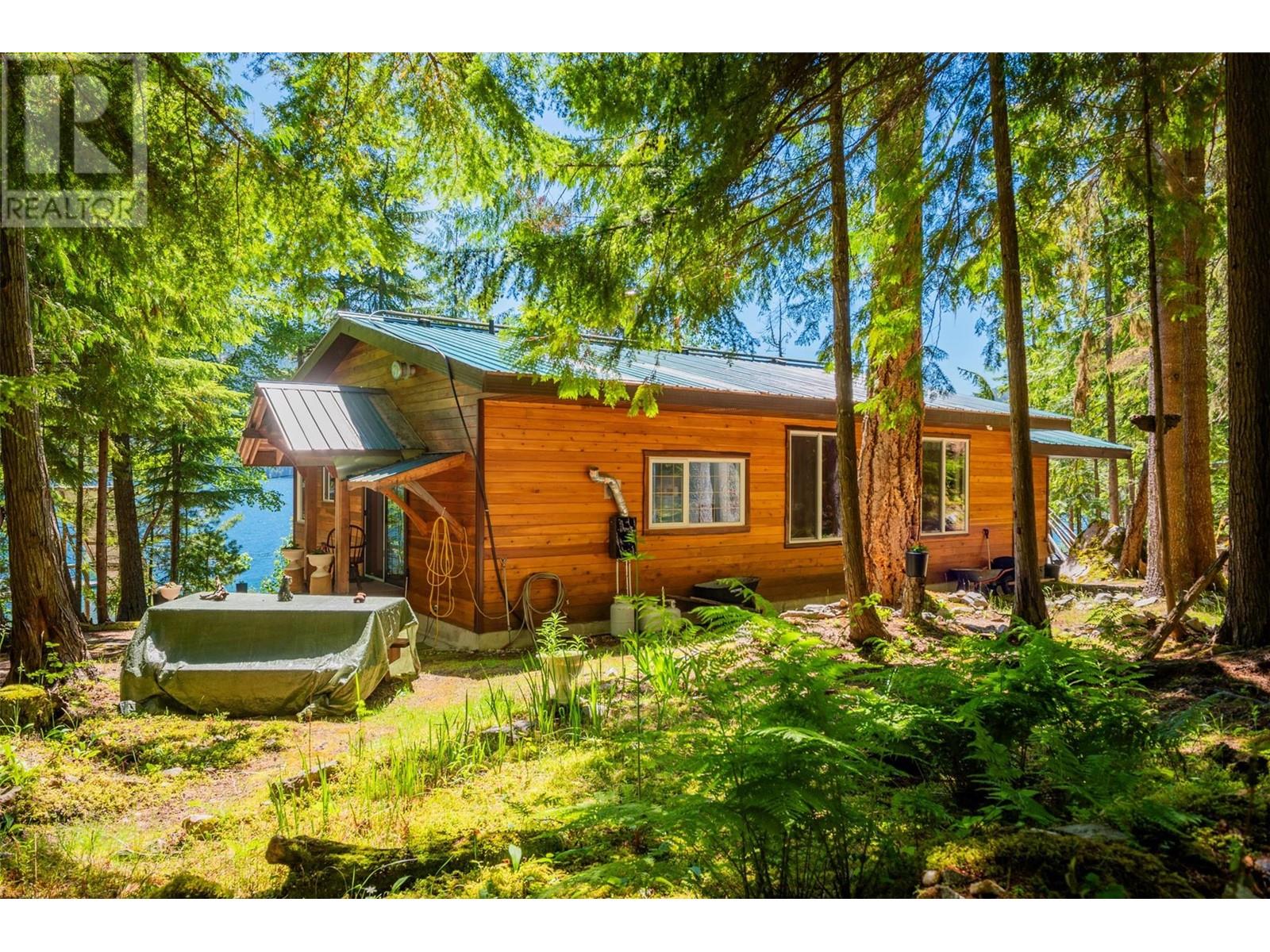 9557 Slocan Lake, Slocan, British Columbia  V0G 2C0 - Photo 34 - 10348772