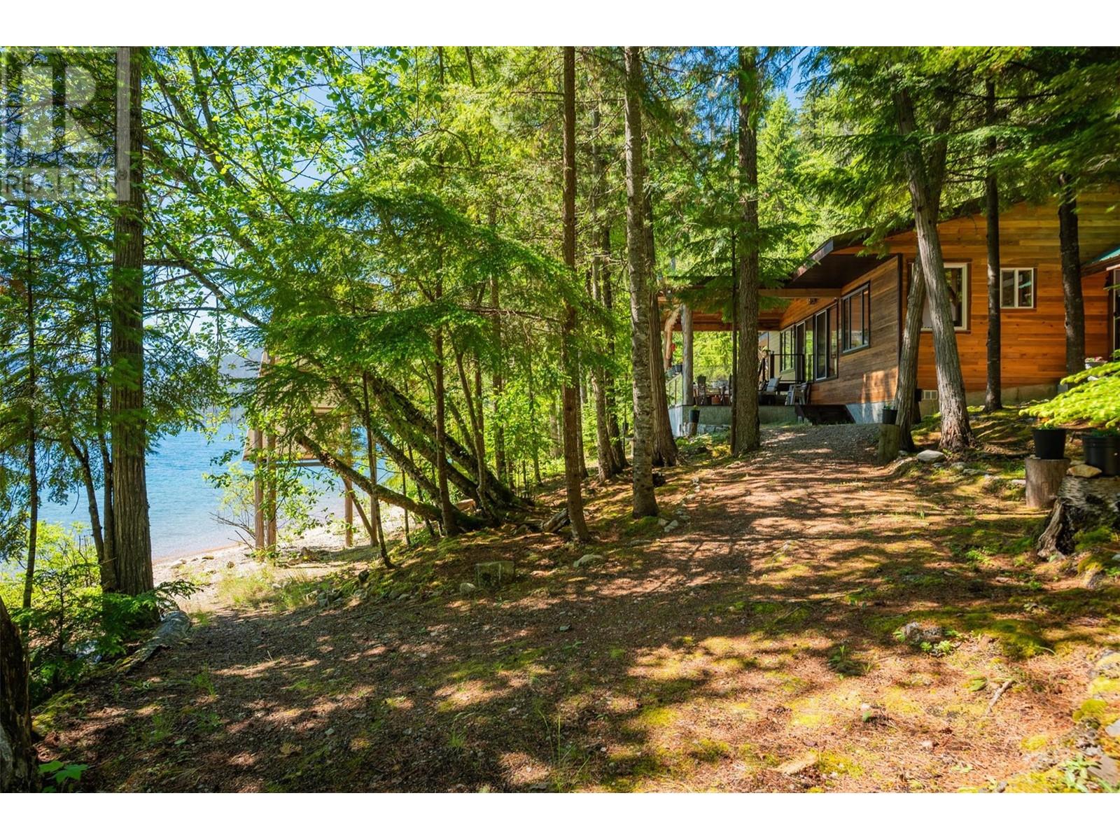9557 Slocan Lake, Slocan, British Columbia  V0G 2C0 - Photo 35 - 10348772