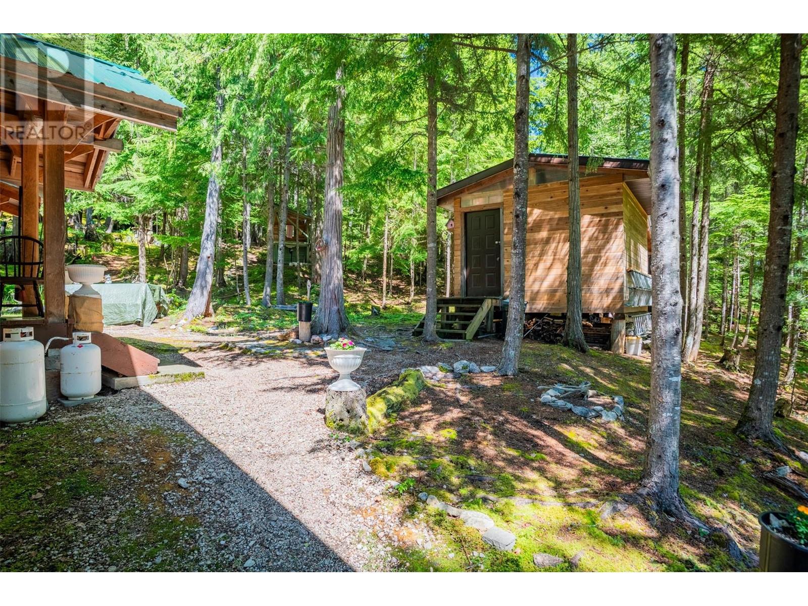 9557 Slocan Lake, Slocan, British Columbia  V0G 2C0 - Photo 49 - 10348772
