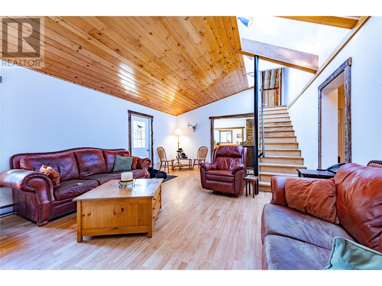 9848 6 Highway, Salmo, British Columbia  V0G 1Z0 - Photo 18 - 10347810