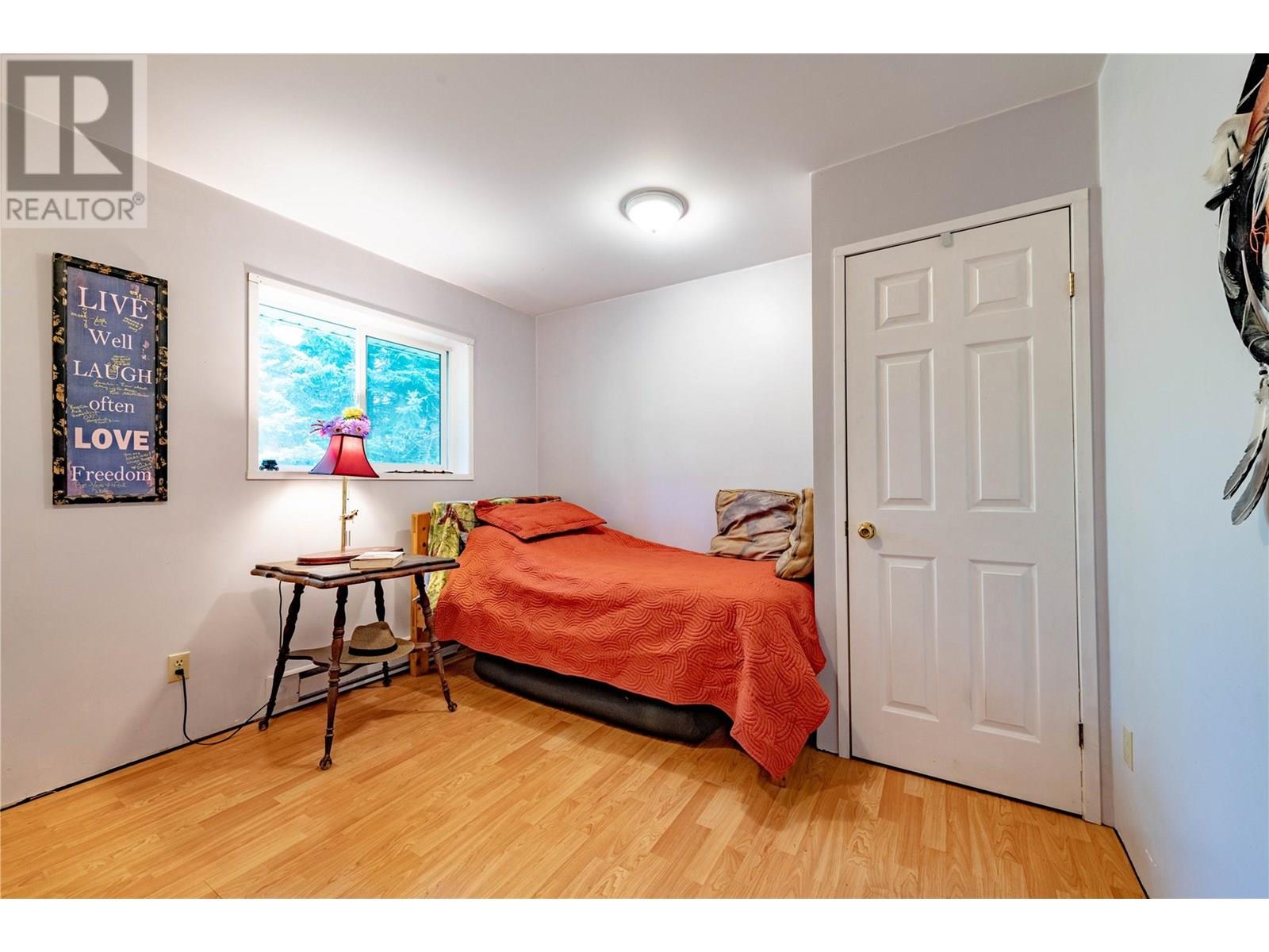 9848 6 Highway, Salmo, British Columbia  V0G 1Z0 - Photo 25 - 10347810
