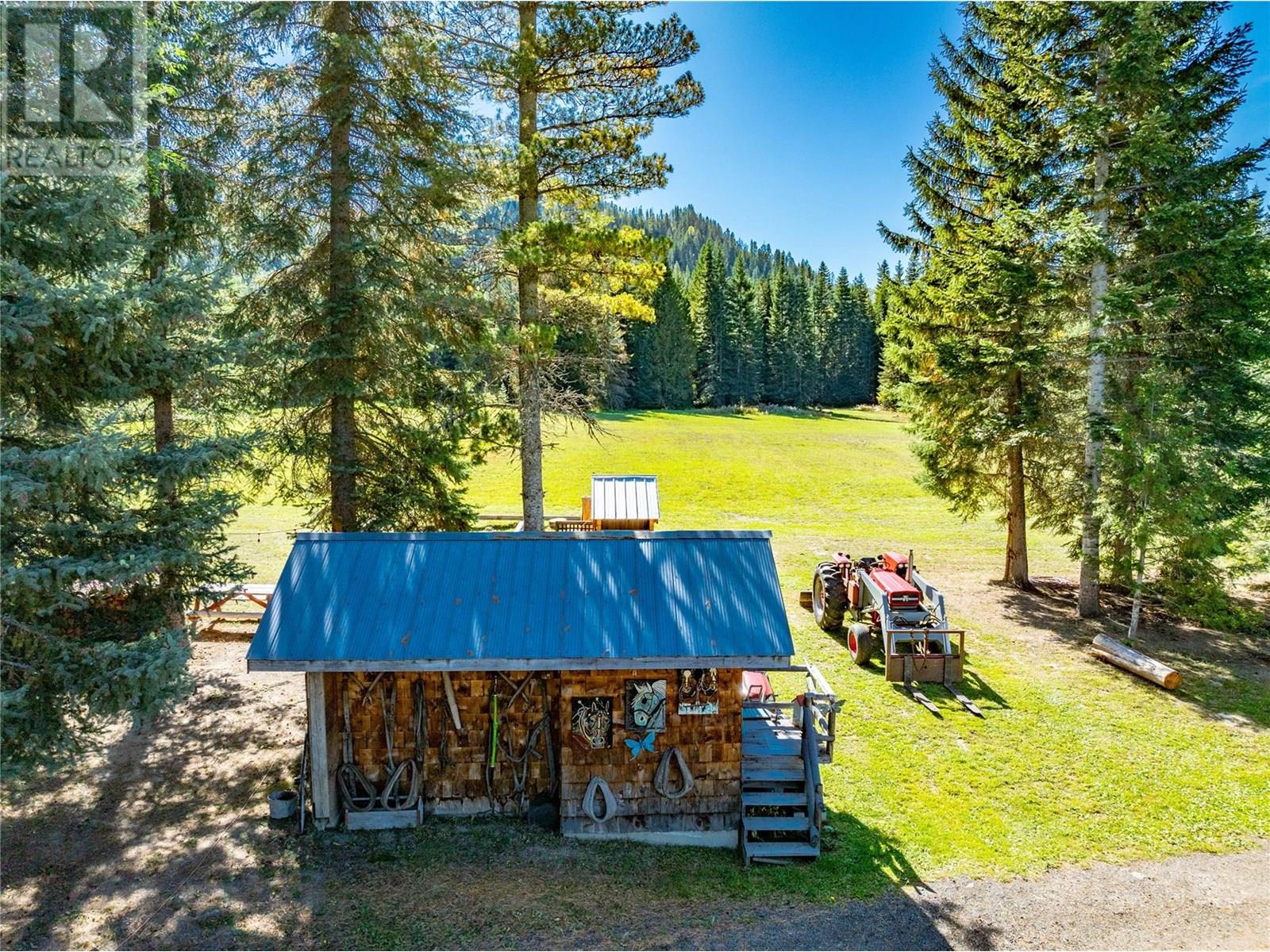 9848 6 Highway, Salmo, British Columbia  V0G 1Z0 - Photo 41 - 10347810