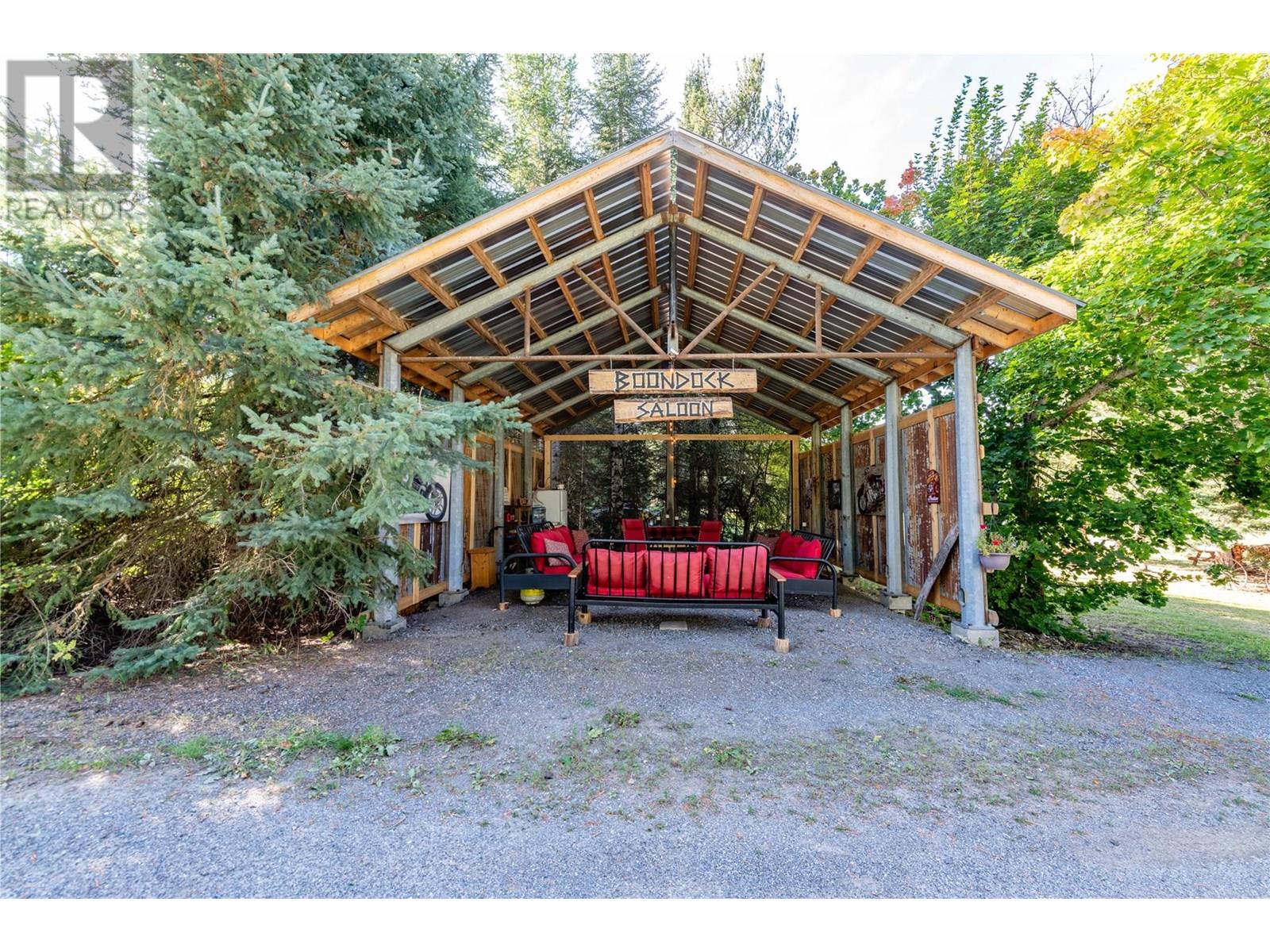 9848 6 Highway, Salmo, British Columbia  V0G 1Z0 - Photo 43 - 10347810