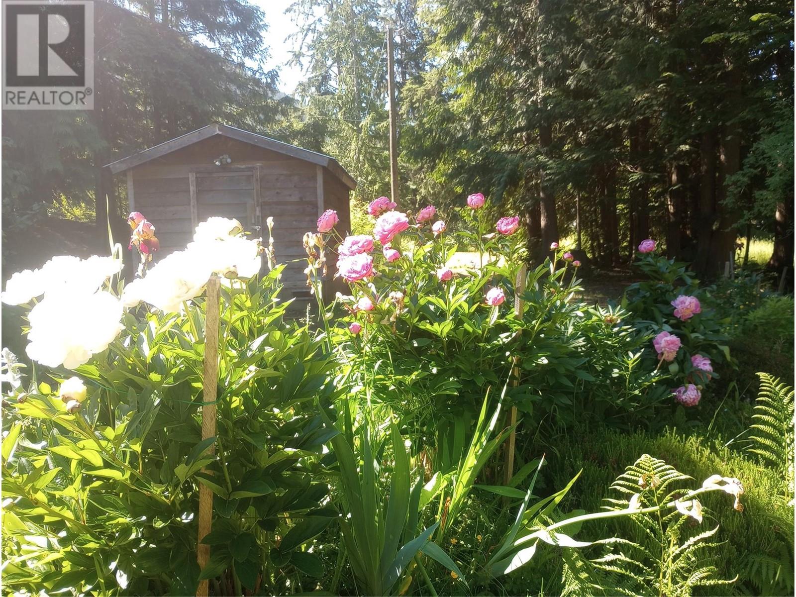 7812 6 Highway, Fauquier, British Columbia  V0G 1K0 - Photo 14 - 10350417