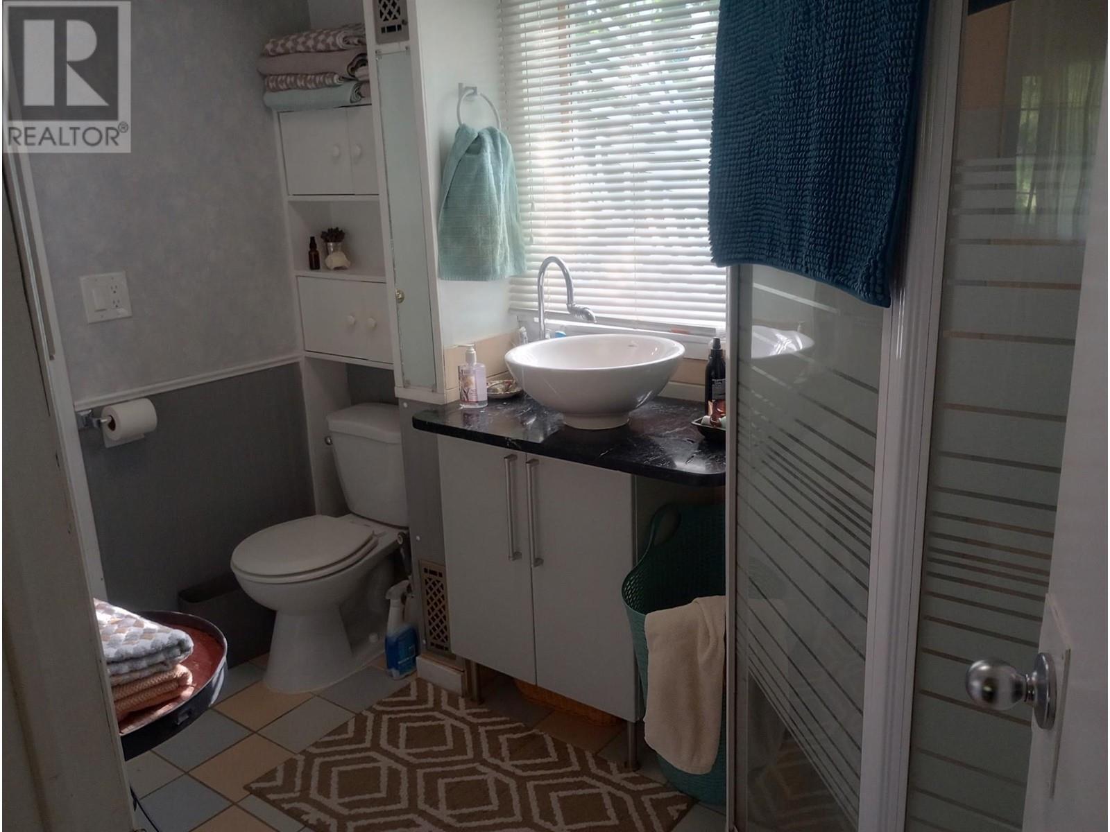 7812 6 Highway, Fauquier, British Columbia  V0G 1K0 - Photo 6 - 10350417