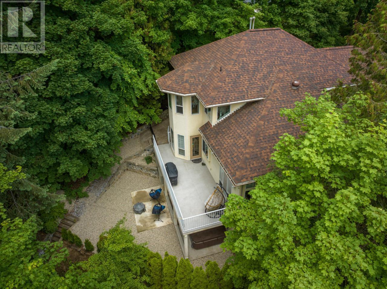 1611 Park Street, Rossland, British Columbia  V0G 1Y0 - Photo 2 - 10350597