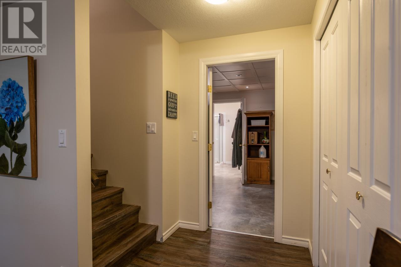 1611 Park Street, Rossland, British Columbia  V0G 1Y0 - Photo 52 - 10350597