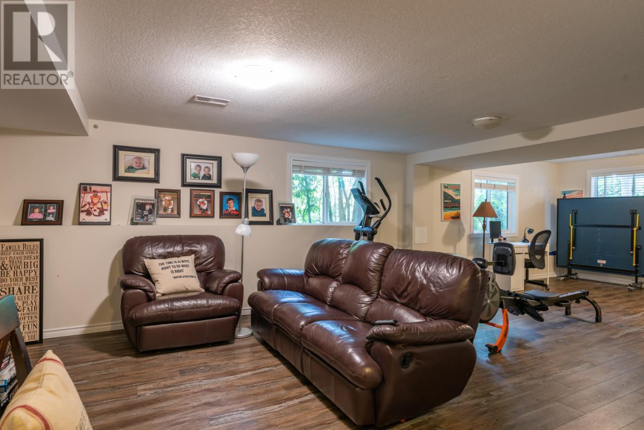1611 Park Street, Rossland, British Columbia  V0G 1Y0 - Photo 53 - 10350597