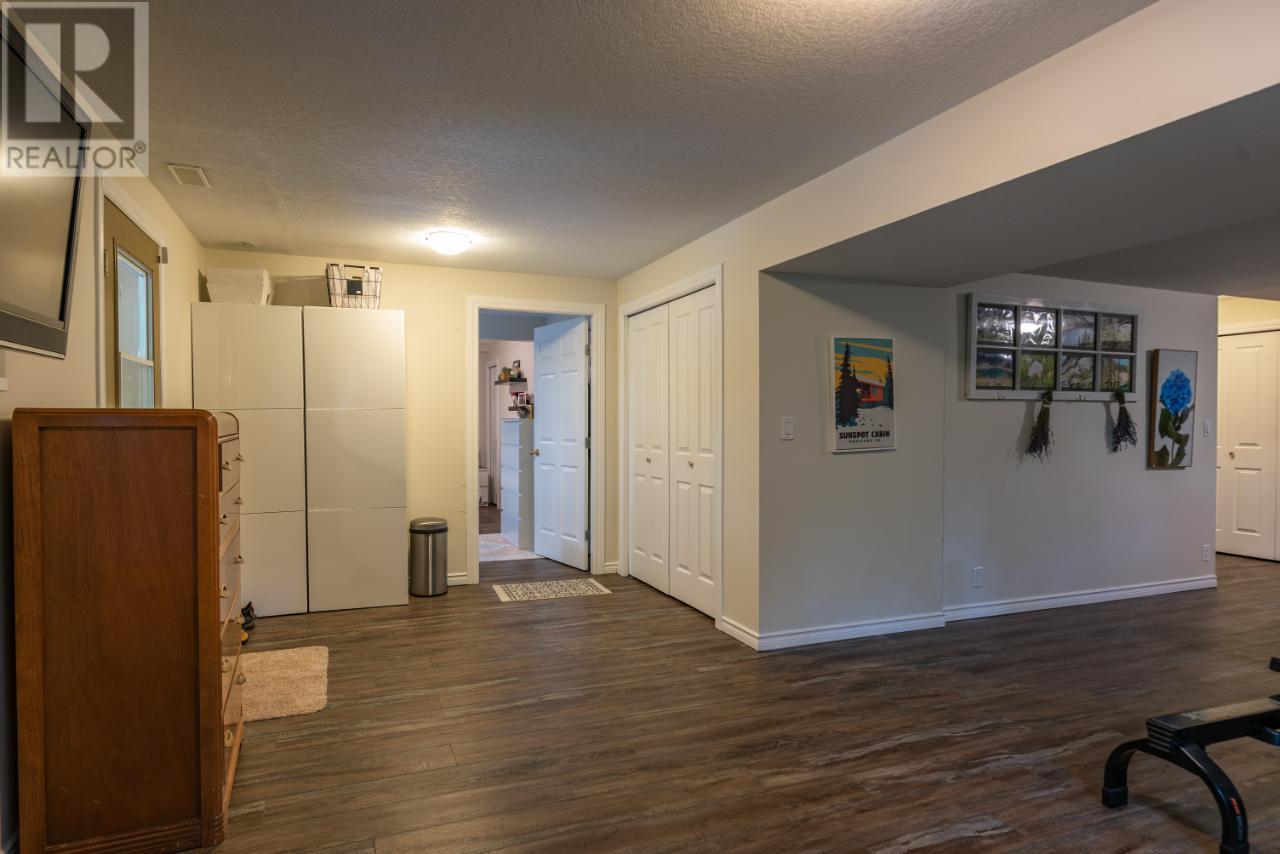 1611 Park Street, Rossland, British Columbia  V0G 1Y0 - Photo 57 - 10350597