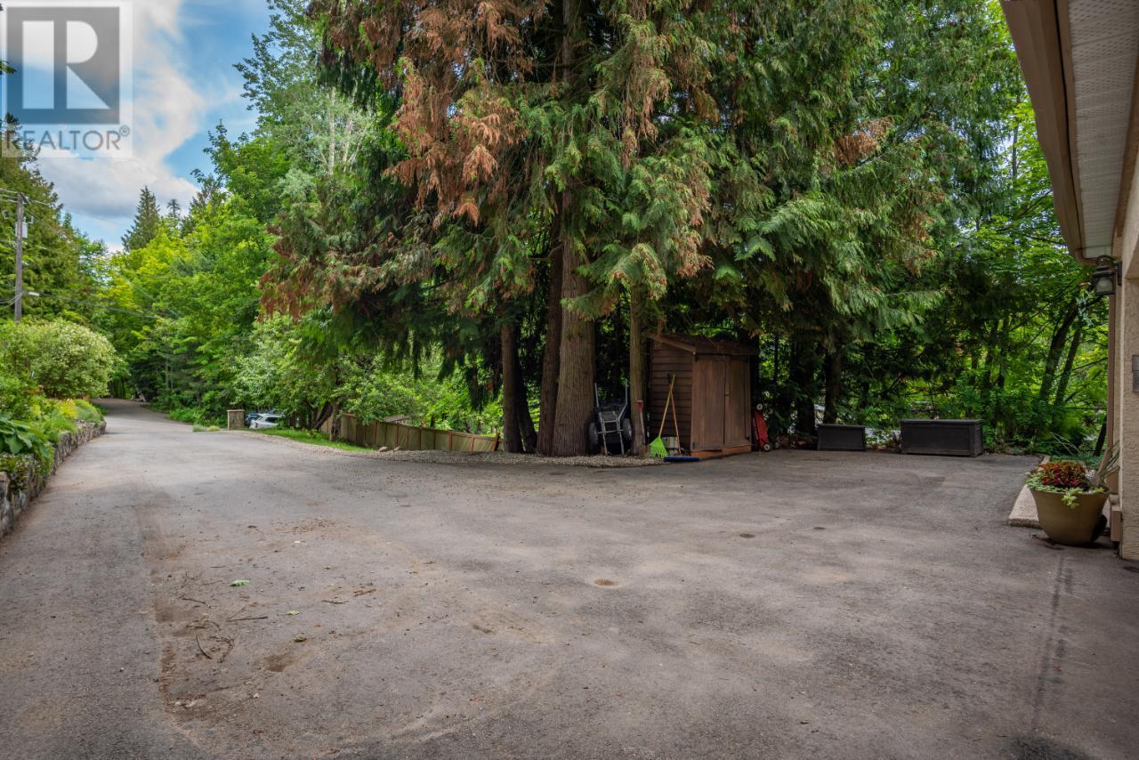 1611 Park Street, Rossland, British Columbia  V0G 1Y0 - Photo 94 - 10350597