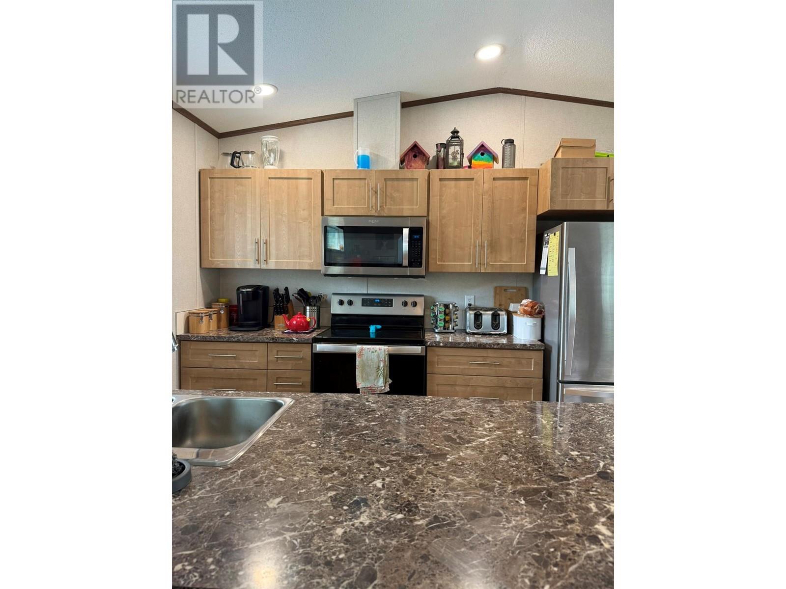 891 Monte Vista Drive Unit# 8, Rossland, British Columbia  V0G 1Y0 - Photo 10 - 10350441