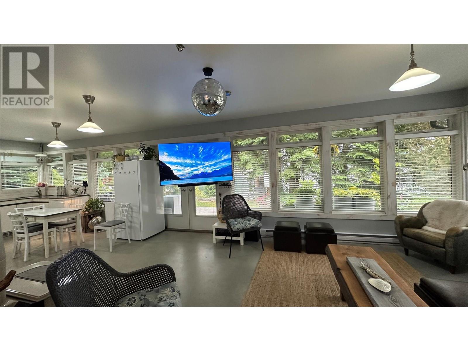 605 Sixth Avenue, Lardeau, British Columbia  V0G 1M0 - Photo 42 - 10349289