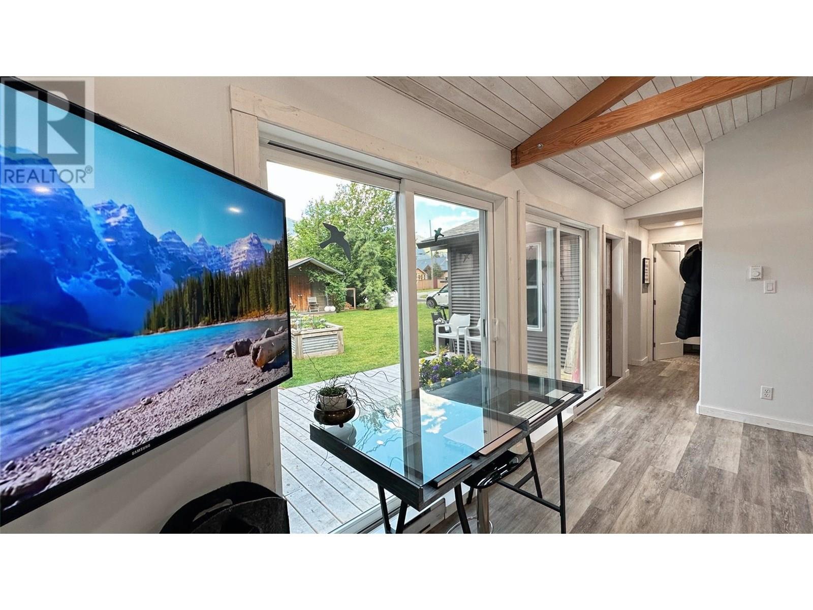 605 Sixth Avenue, Lardeau, British Columbia  V0G 1M0 - Photo 52 - 10349289
