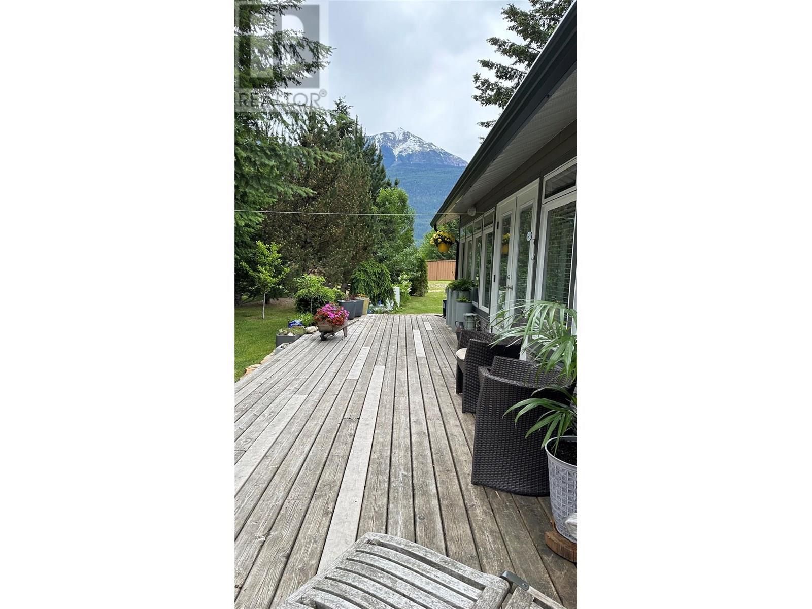 605 Sixth Avenue, Lardeau, British Columbia  V0G 1M0 - Photo 8 - 10349289