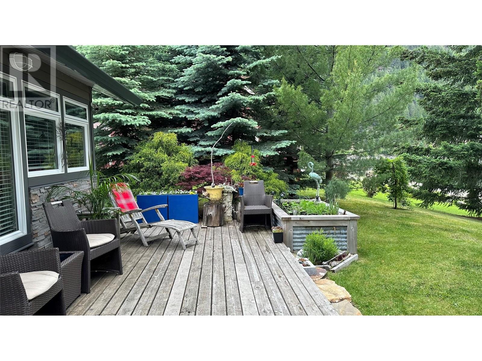 605 Sixth Avenue, Lardeau, British Columbia  V0G 1M0 - Photo 9 - 10349289
