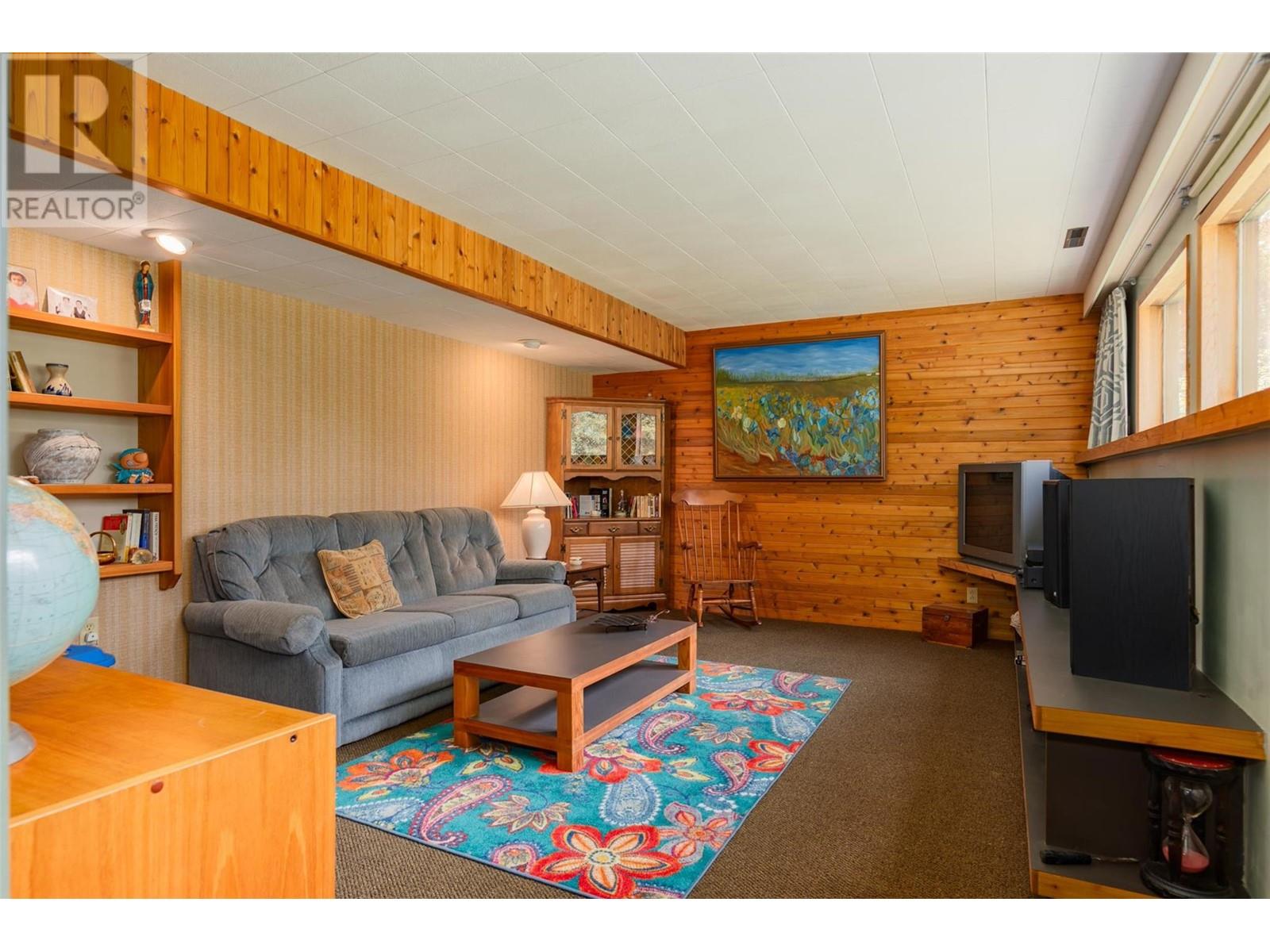 2083 Green Road, Fruitvale, British Columbia  V0G 1L1 - Photo 20 - 10350846