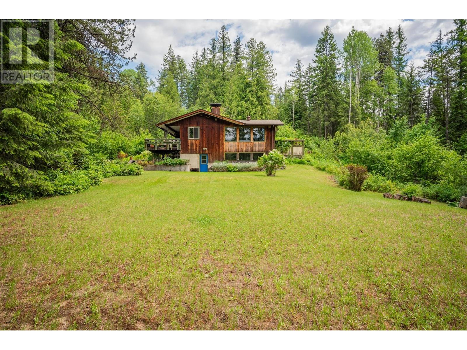 2083 Green Road, Fruitvale, British Columbia  V0G 1L1 - Photo 44 - 10350846