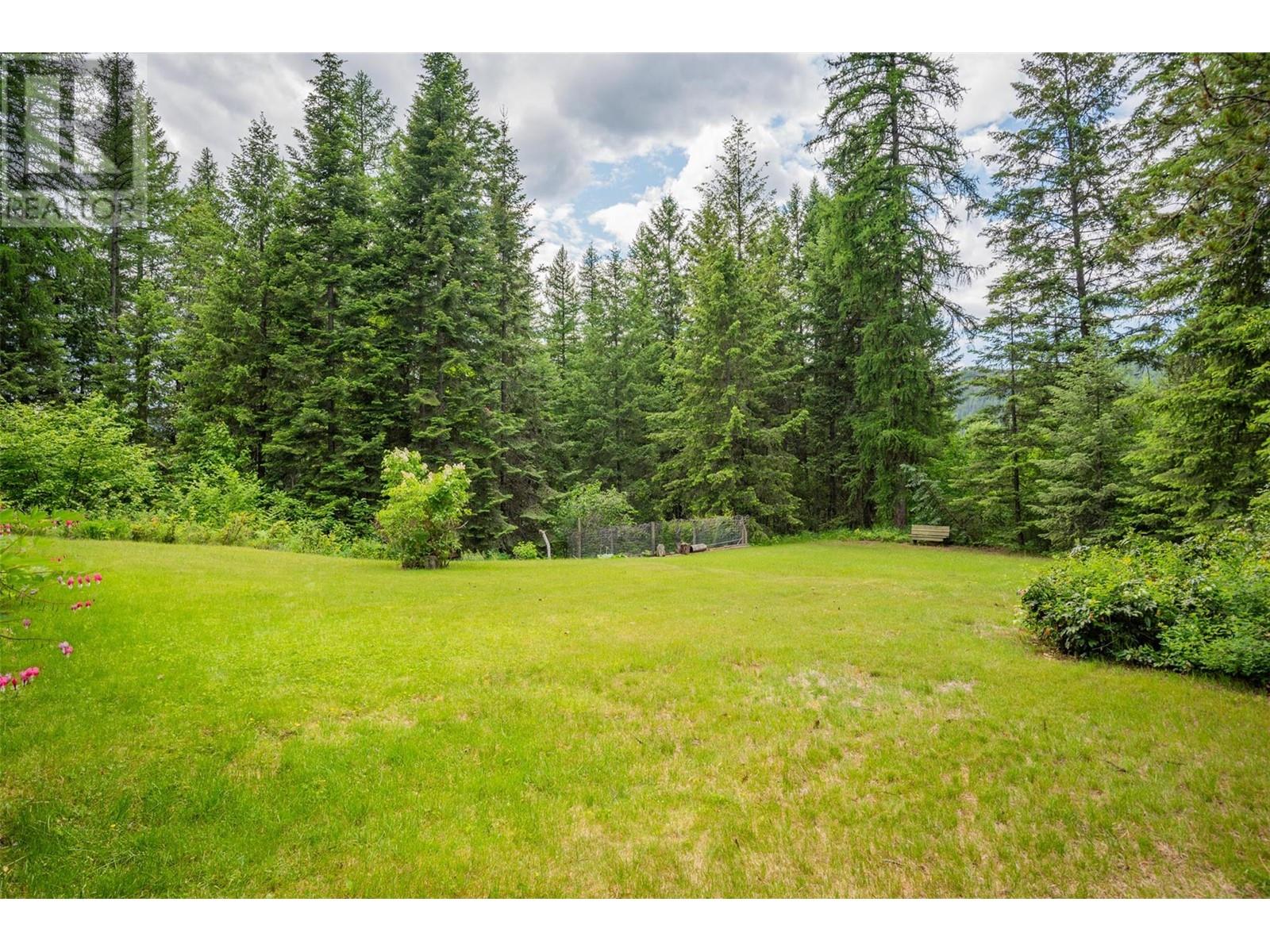 2083 Green Road, Fruitvale, British Columbia  V0G 1L1 - Photo 48 - 10350846