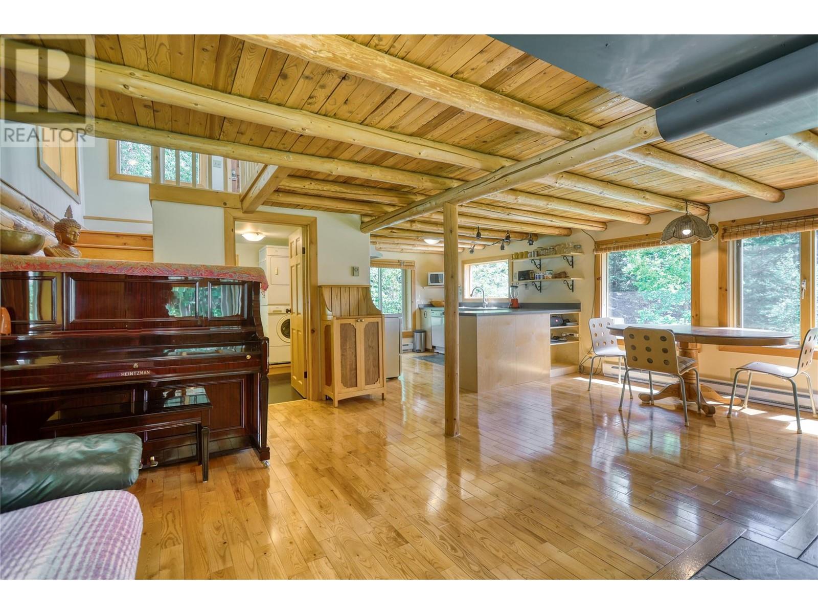 926 Wildhorse Creek Road, Ymir, British Columbia  V0G 2K0 - Photo 18 - 10350606