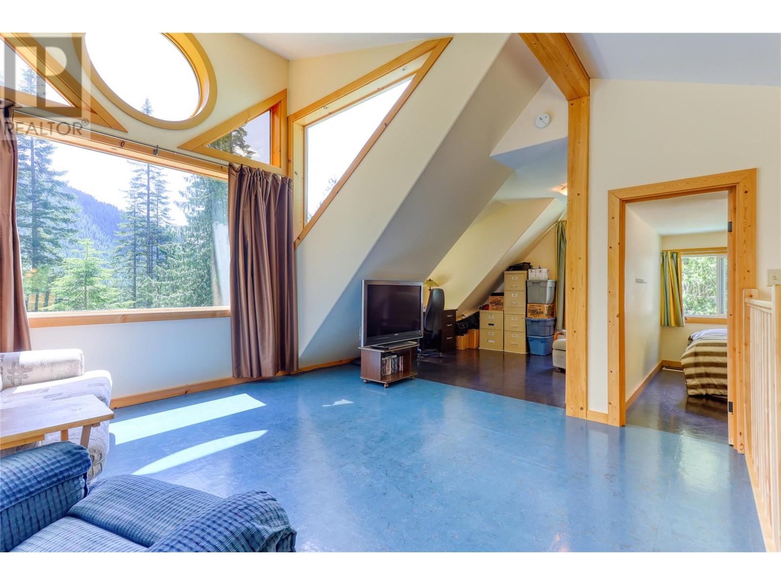 926 Wildhorse Creek Road, Ymir, British Columbia  V0G 2K0 - Photo 19 - 10350606
