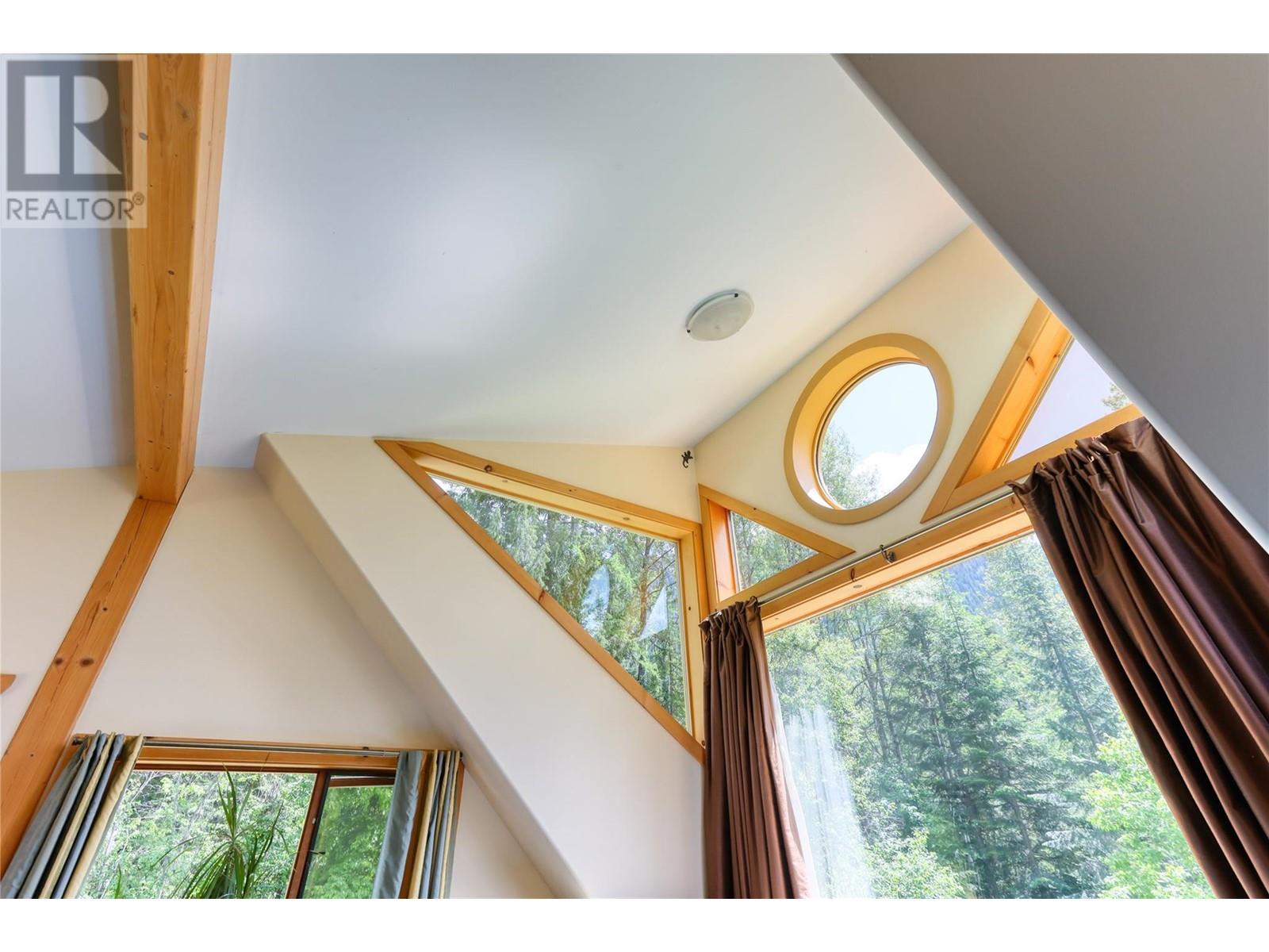 926 Wildhorse Creek Road, Ymir, British Columbia  V0G 2K0 - Photo 22 - 10350606