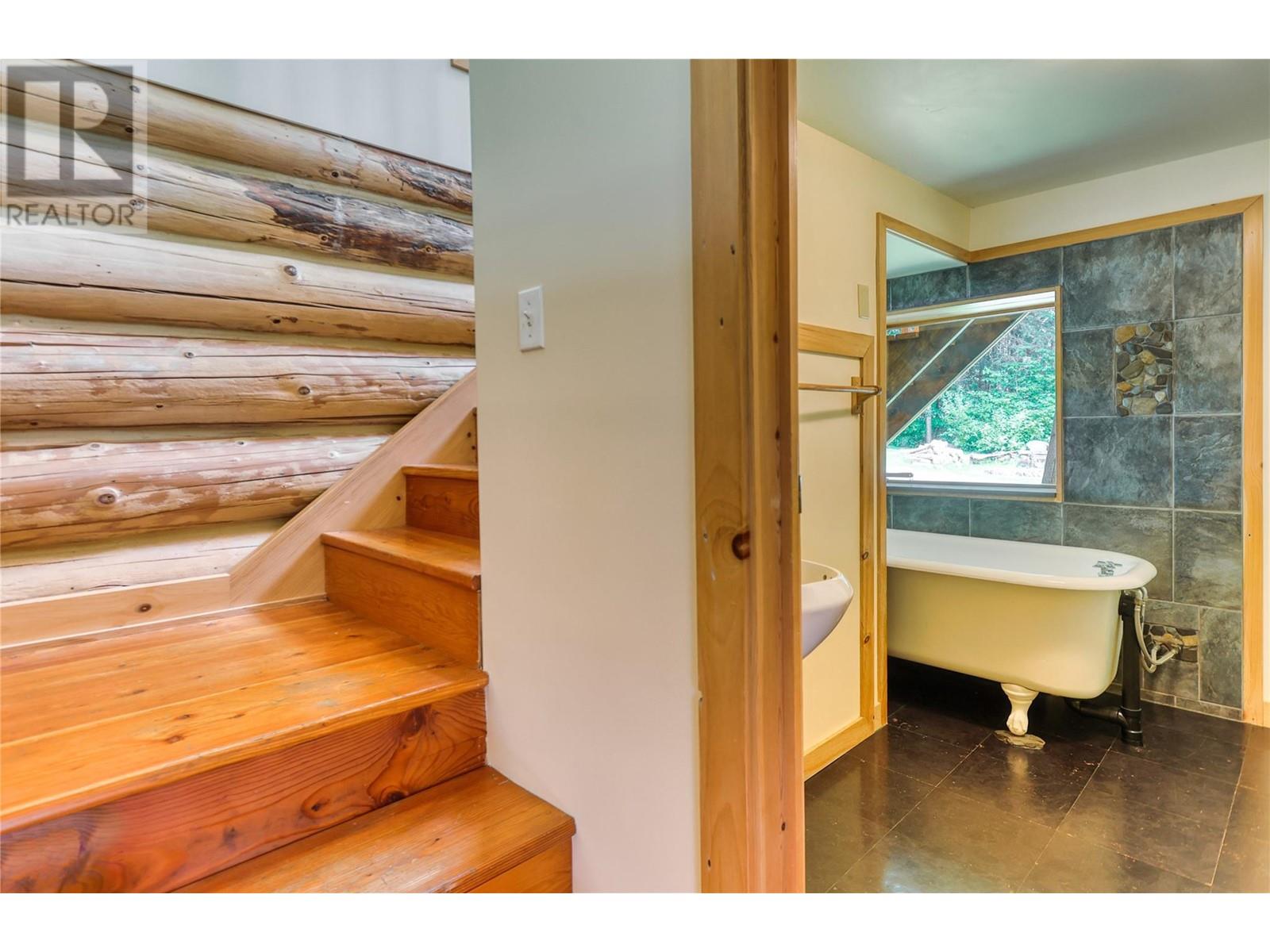 926 Wildhorse Creek Road, Ymir, British Columbia  V0G 2K0 - Photo 29 - 10350606