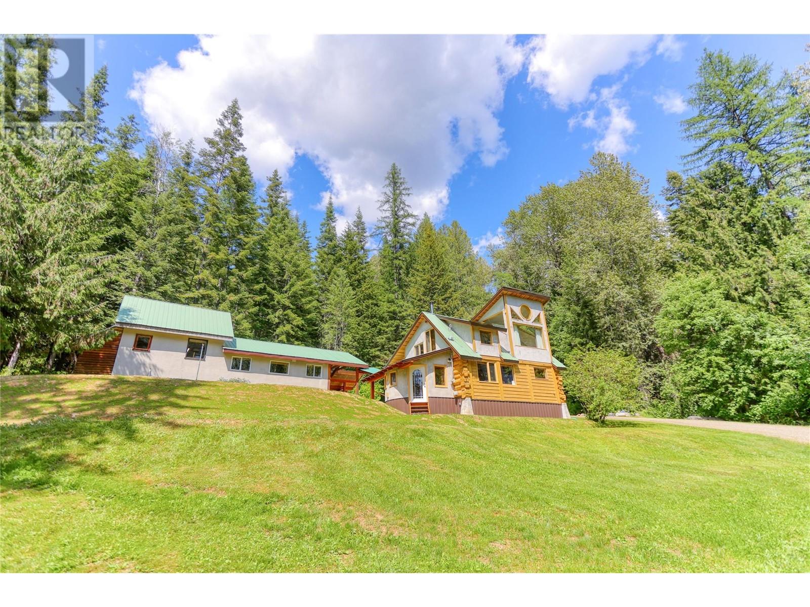 926 Wildhorse Creek Road, Ymir, British Columbia  V0G 2K0 - Photo 3 - 10350606