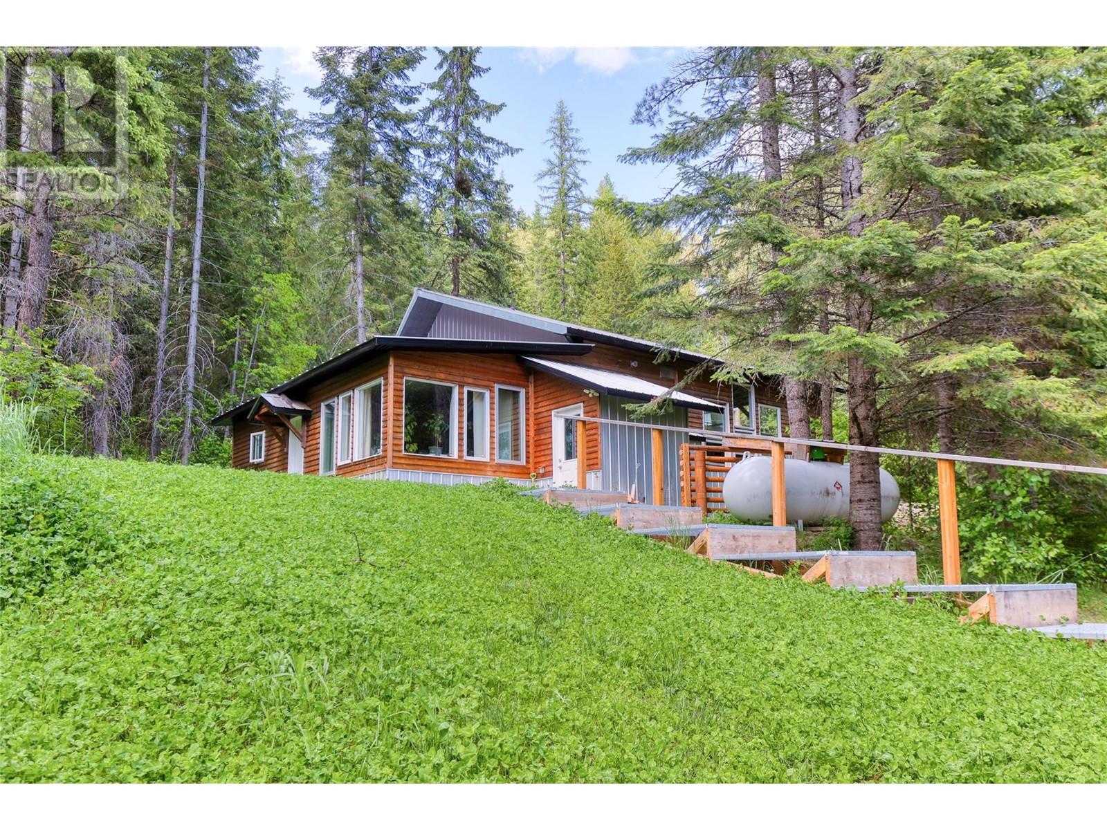 926 Wildhorse Creek Road, Ymir, British Columbia  V0G 2K0 - Photo 44 - 10350606