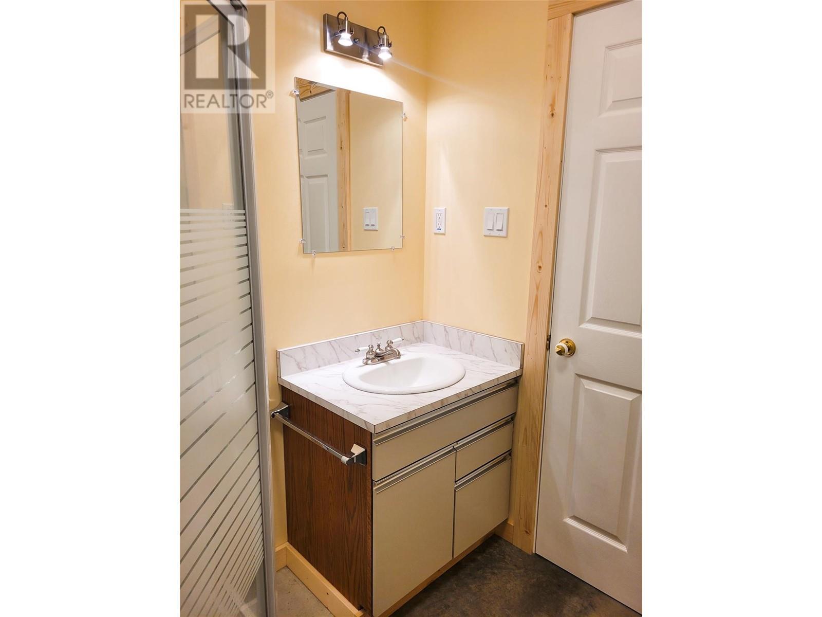 926 Wildhorse Creek Road, Ymir, British Columbia  V0G 2K0 - Photo 49 - 10350606