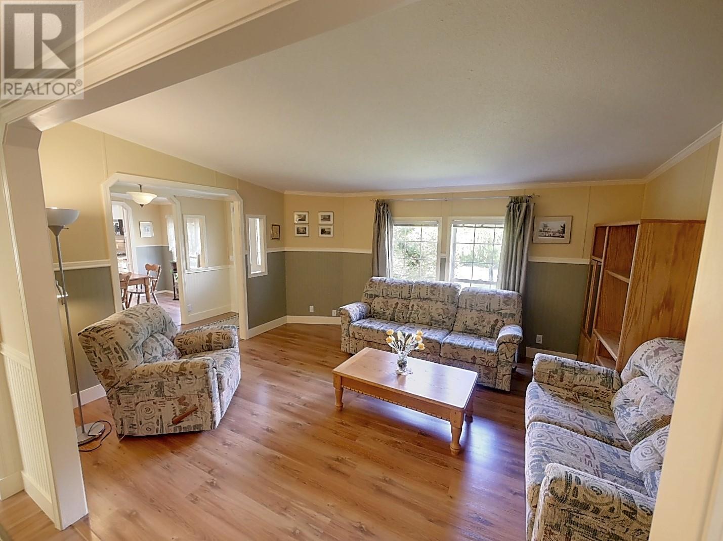 82 Franson Road, Christina Lake, British Columbia  V0H 1E2 - Photo 4 - 10350982