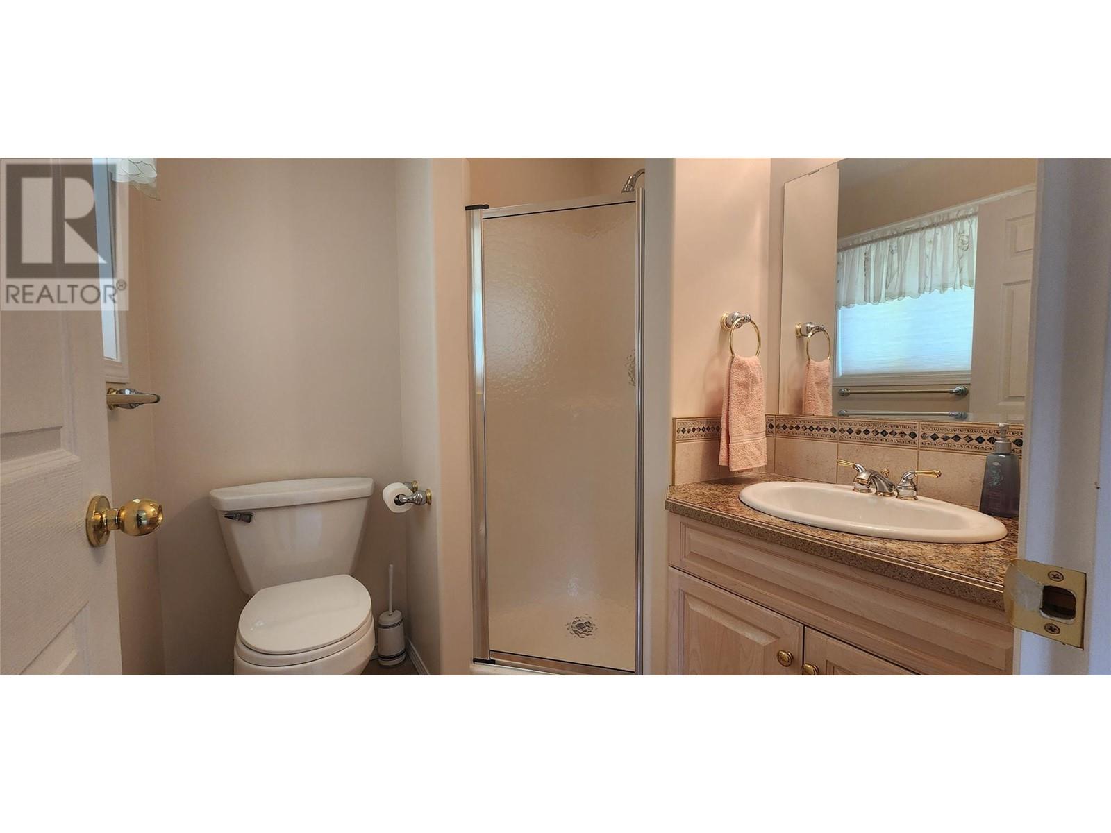 8160 Devito Drive, Trail, British Columbia  V1R 4W1 - Photo 11 - 10350706
