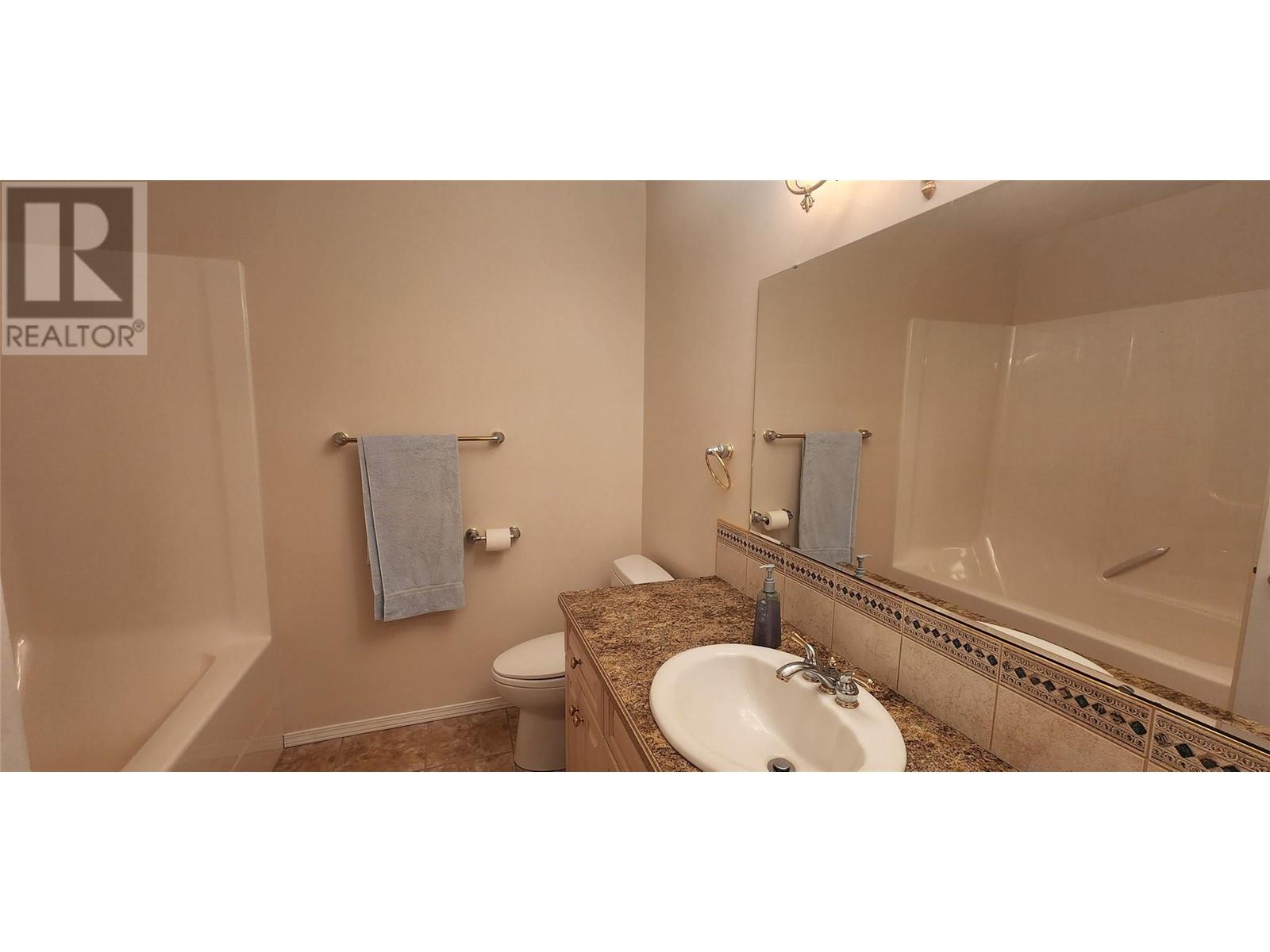 8160 Devito Drive, Trail, British Columbia  V1R 4W1 - Photo 15 - 10350706