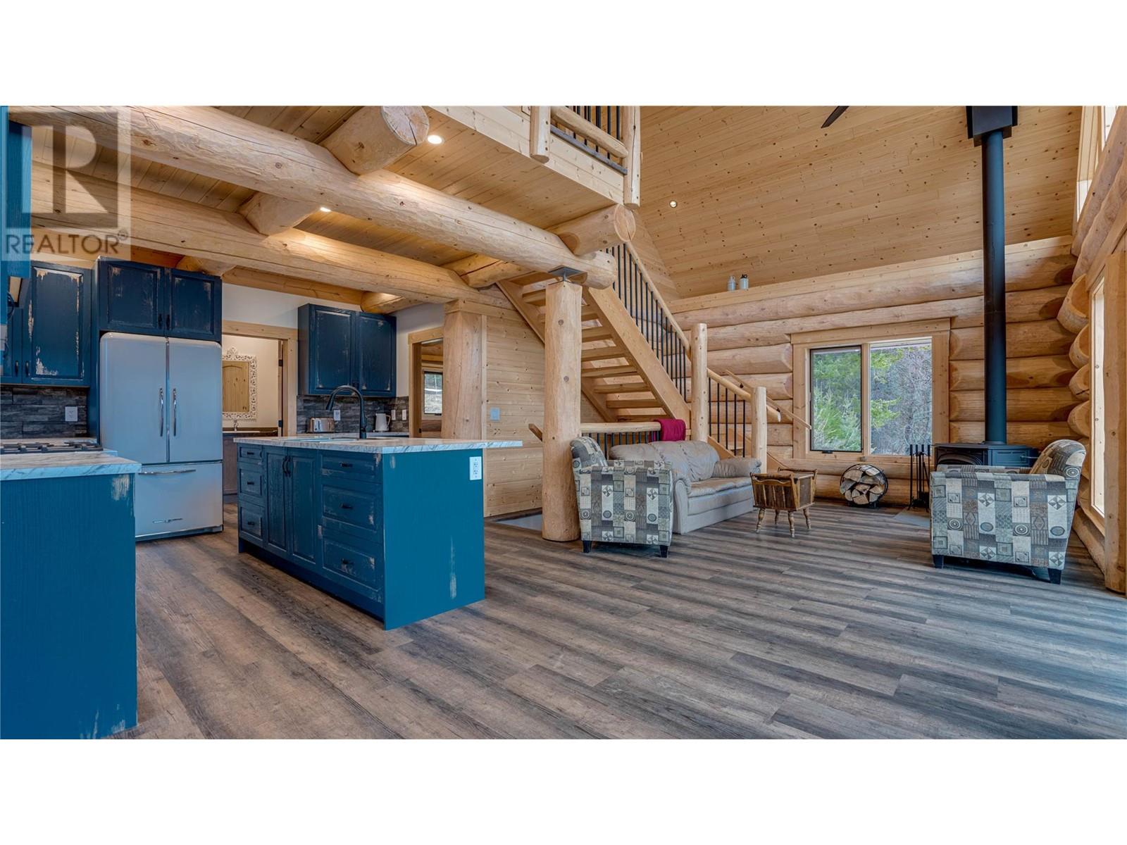 682 Lower Inonoaklin Road, Edgewood, British Columbia  V0G 1J0 - Photo 16 - 10351032