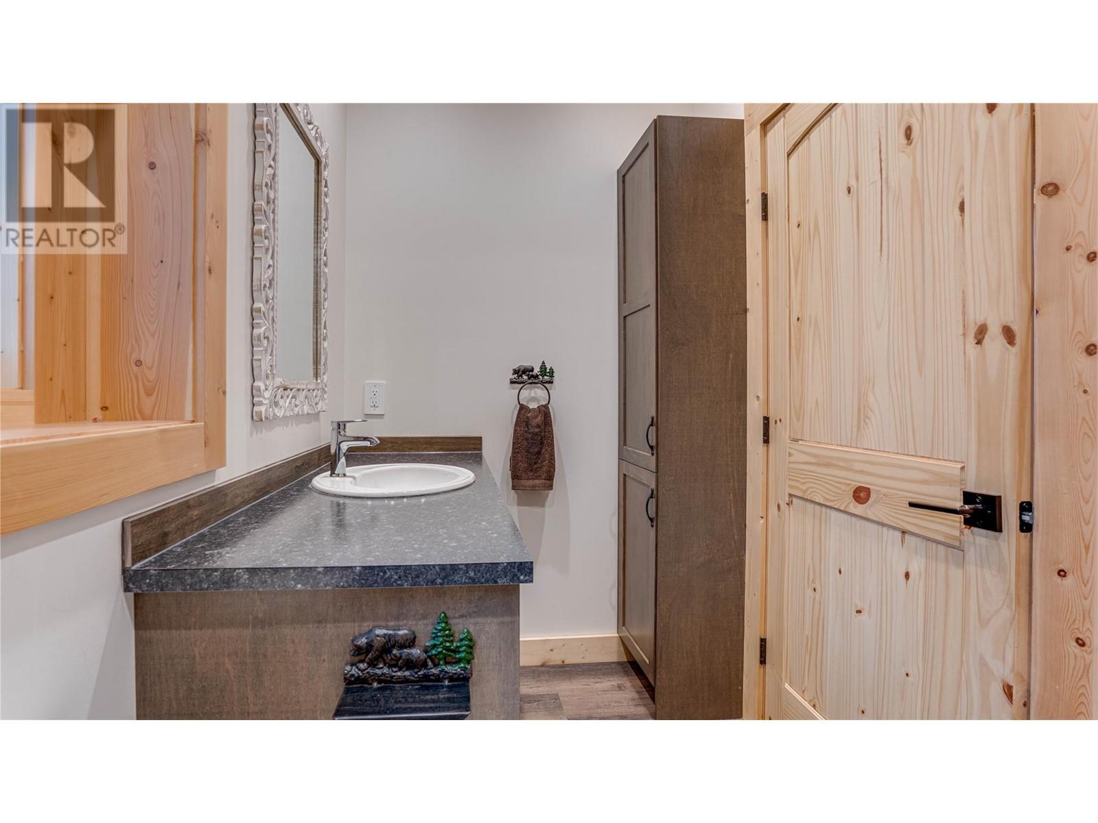 682 Lower Inonoaklin Road, Edgewood, British Columbia  V0G 1J0 - Photo 22 - 10351032