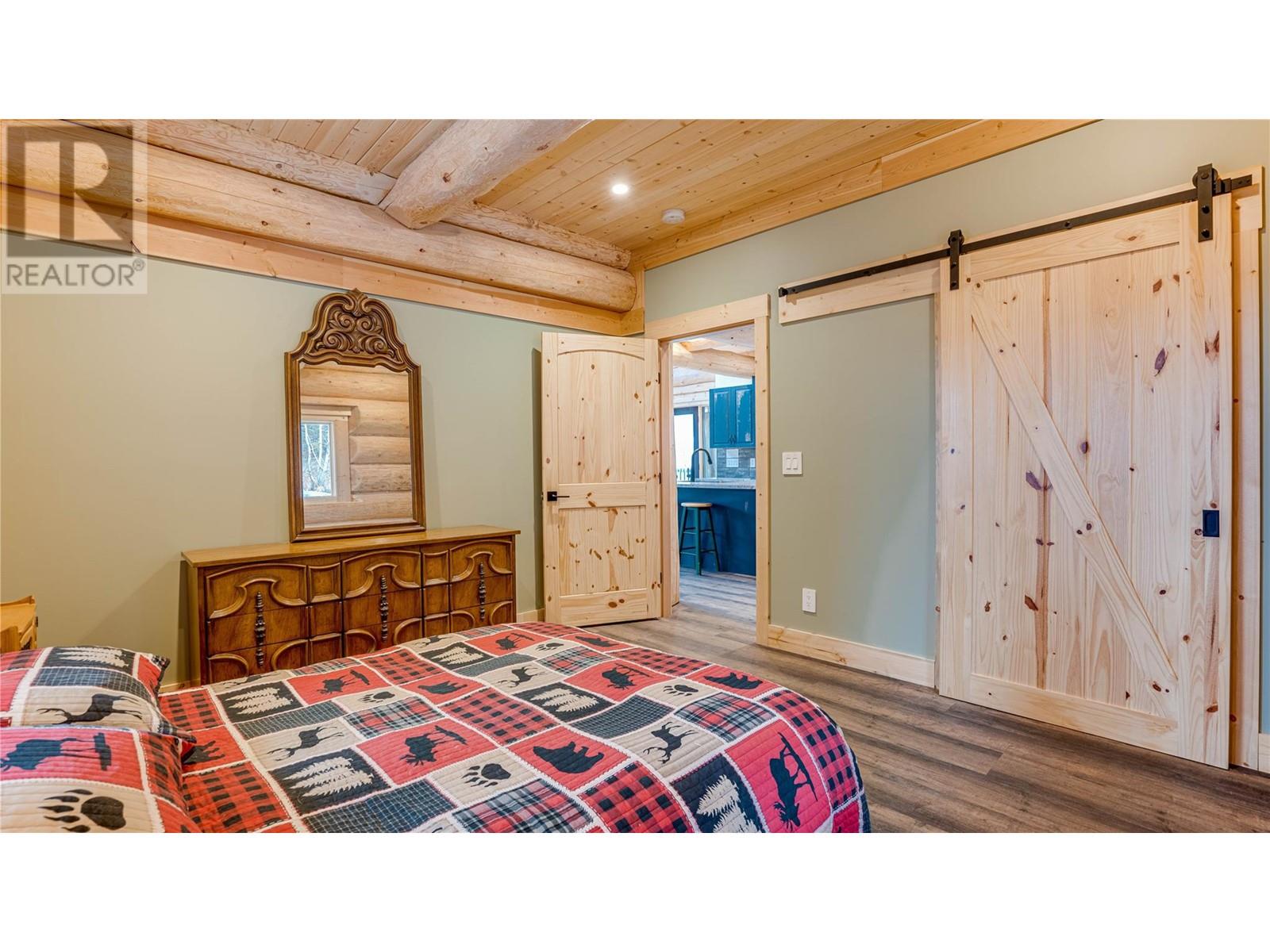 682 Lower Inonoaklin Road, Edgewood, British Columbia  V0G 1J0 - Photo 27 - 10351032